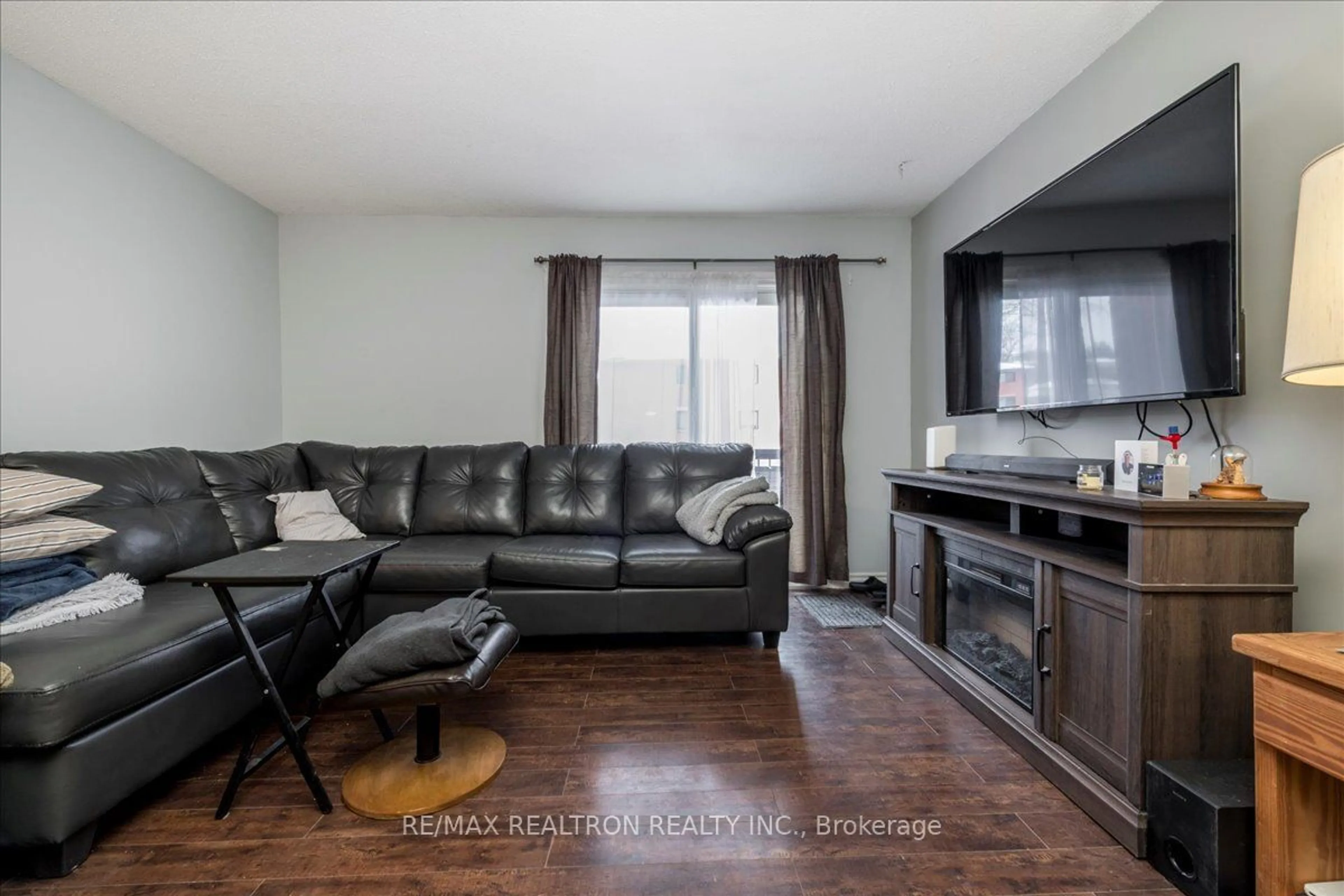 Living room with furniture, unknown for 155 Edgehill Dr #K6, Barrie Ontario L4N 1L9