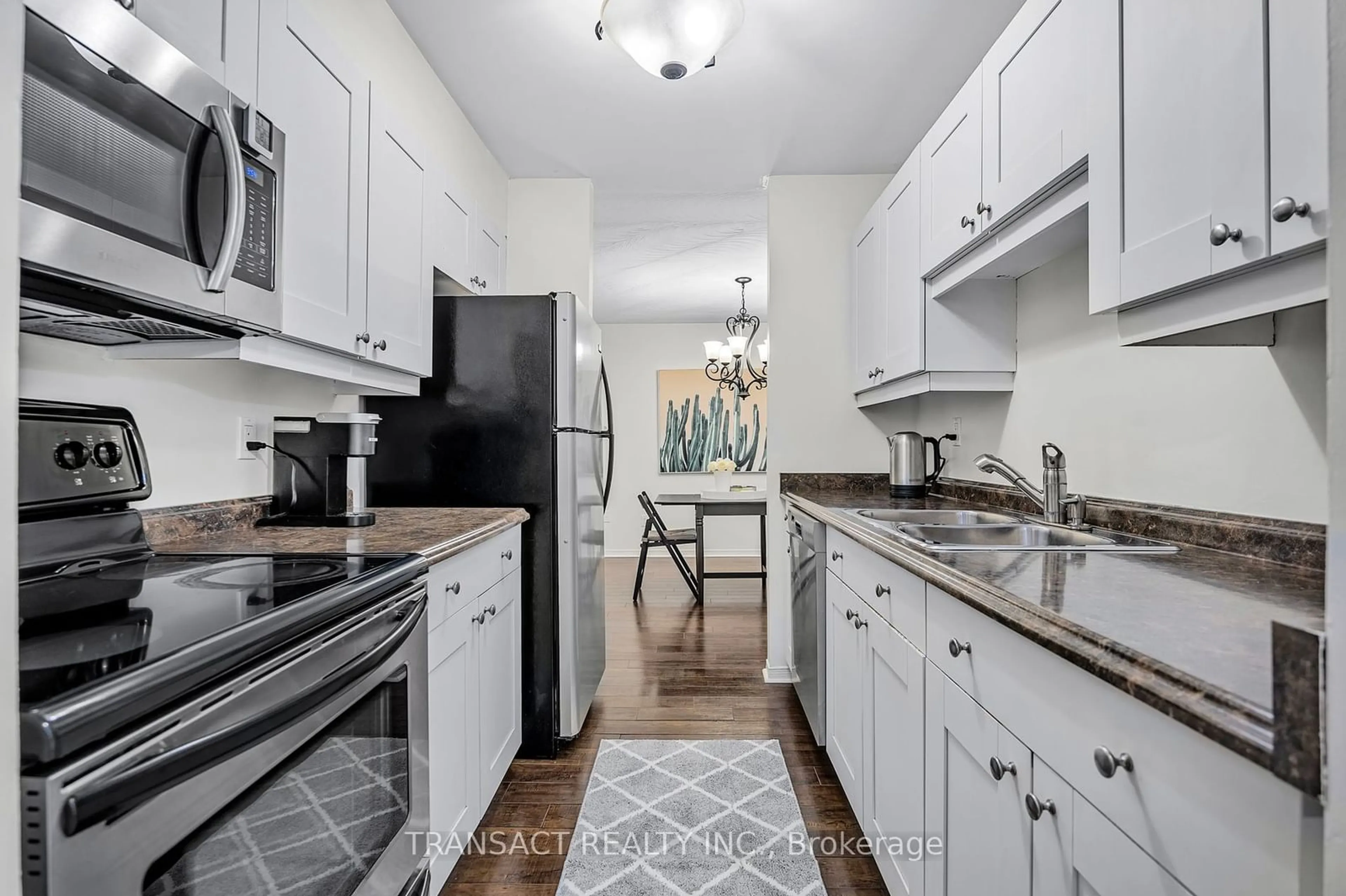 Standard kitchen, unknown for 25 Meadow Lane #108, Barrie Ontario L4N 7K2