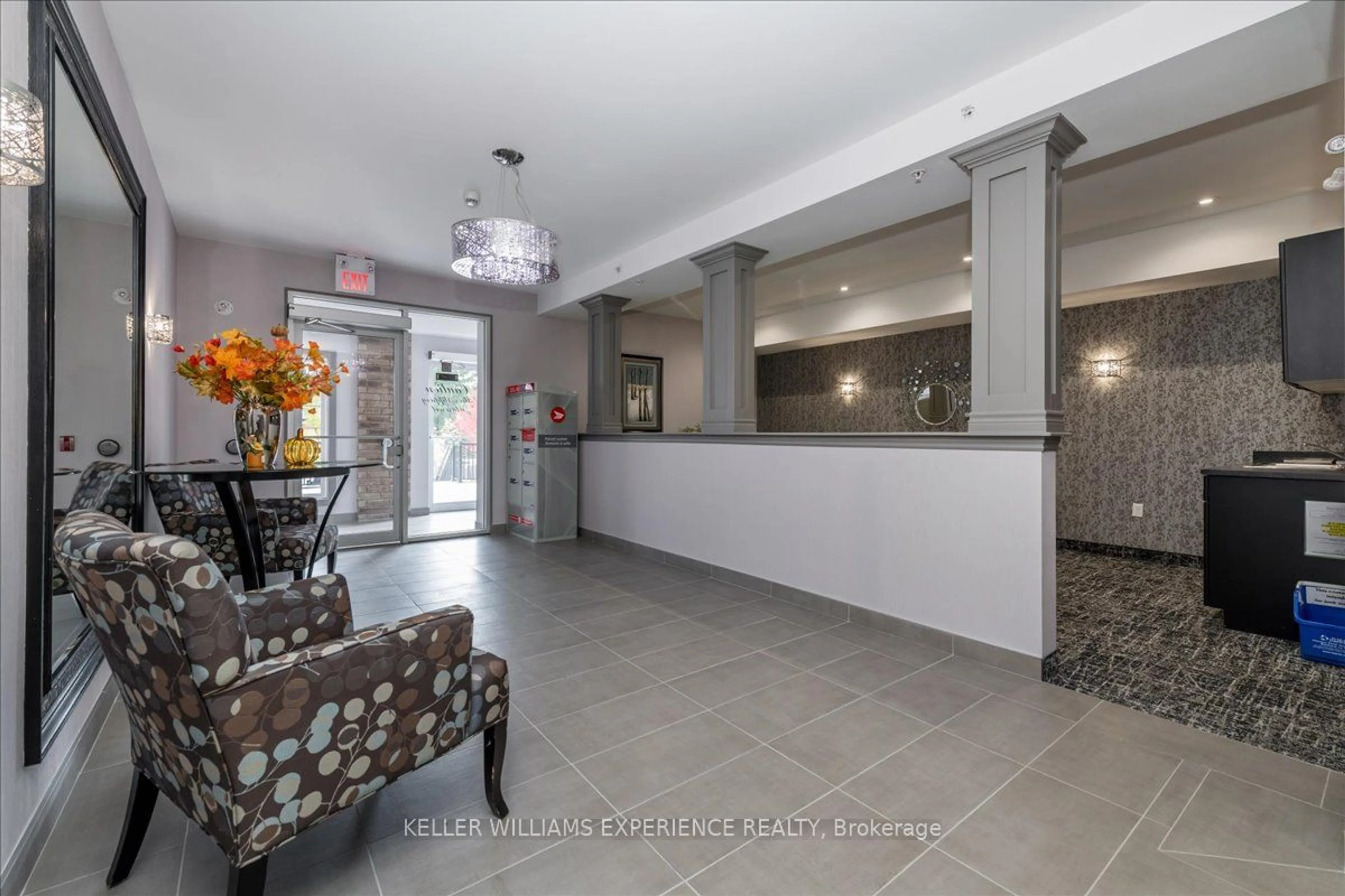 Lobby for 45 Ferndale Dr #206, Barrie Ontario L4N 5W7