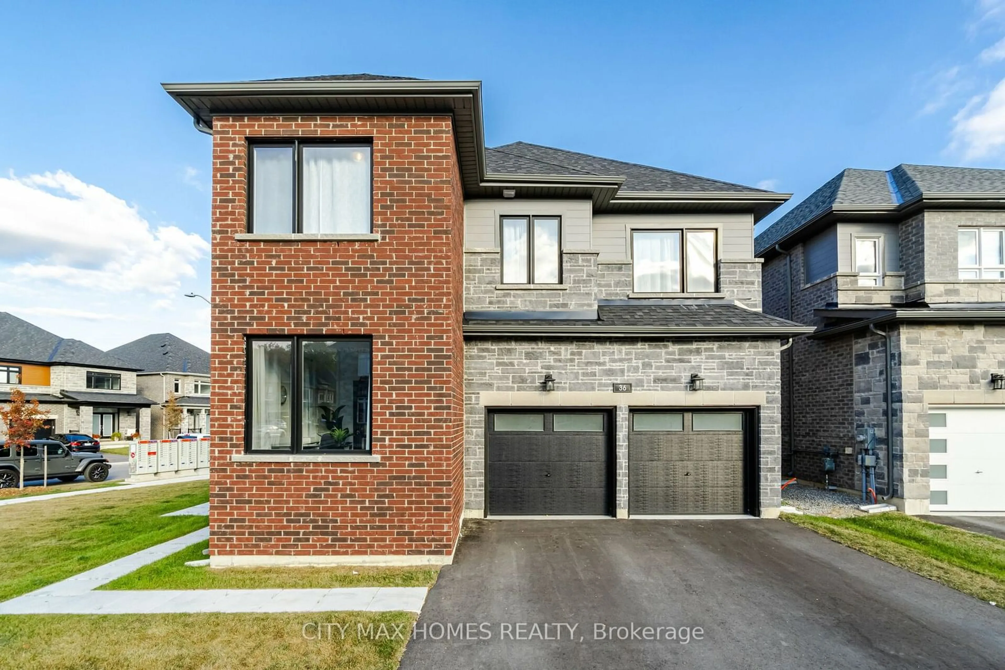 Home with brick exterior material, street for 36 Paddington Grve, Barrie Ontario L9J 0B1