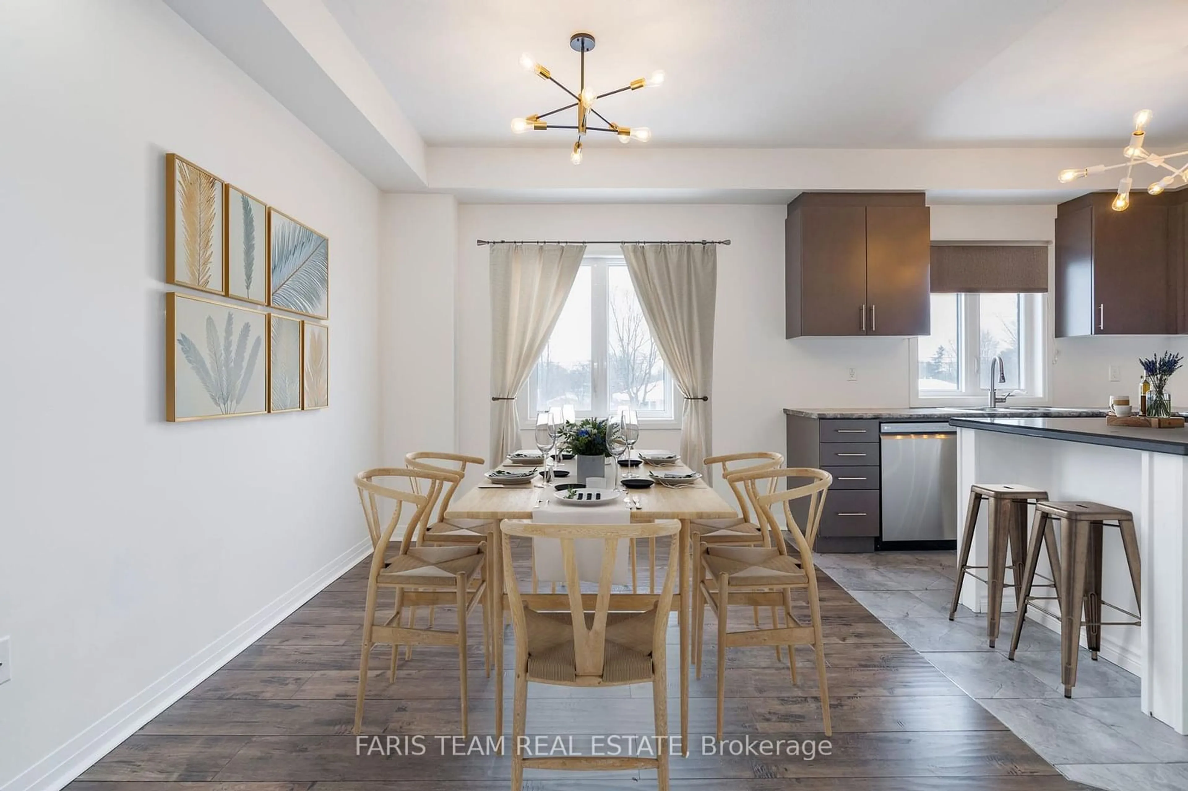 Dining room, wood/laminate floor for 23 Bedford Estates Cres, Barrie Ontario L4N 9K5