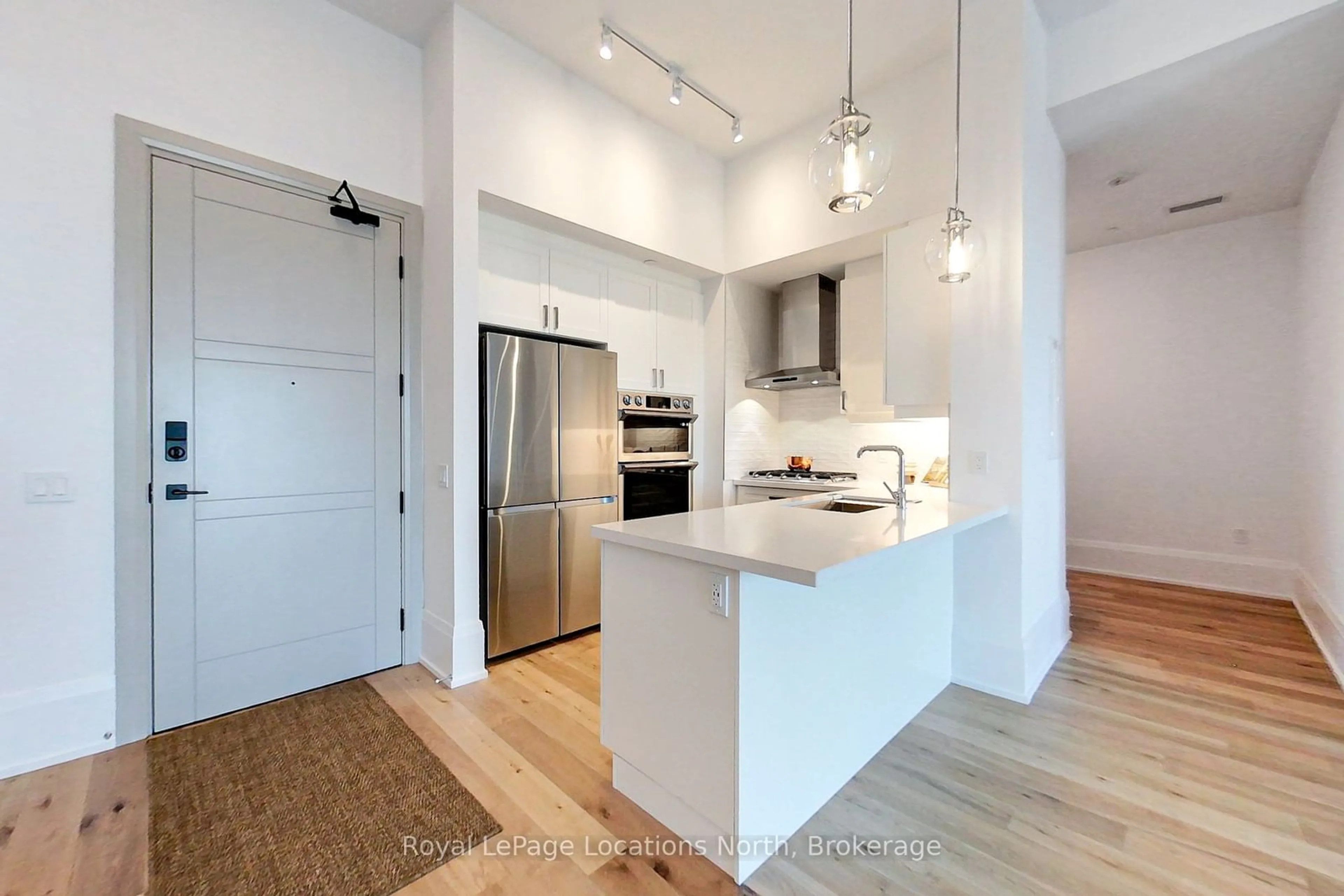 Open concept kitchen, unknown for 1 HUME St #PH 603, Collingwood Ontario L9Y 0X3