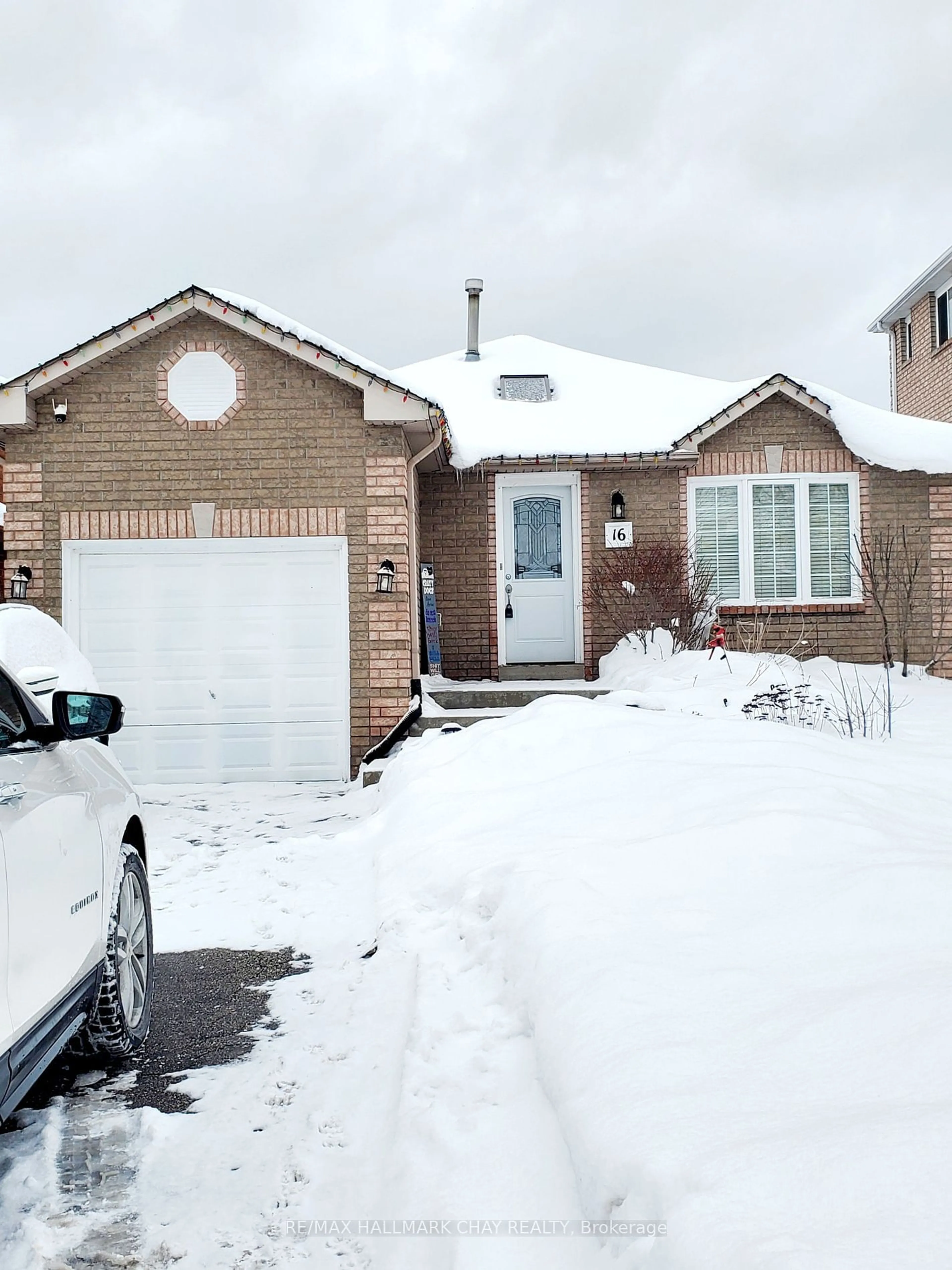 Home with brick exterior material, street for 16 Waddington Cres, Barrie Ontario L4N 8C8