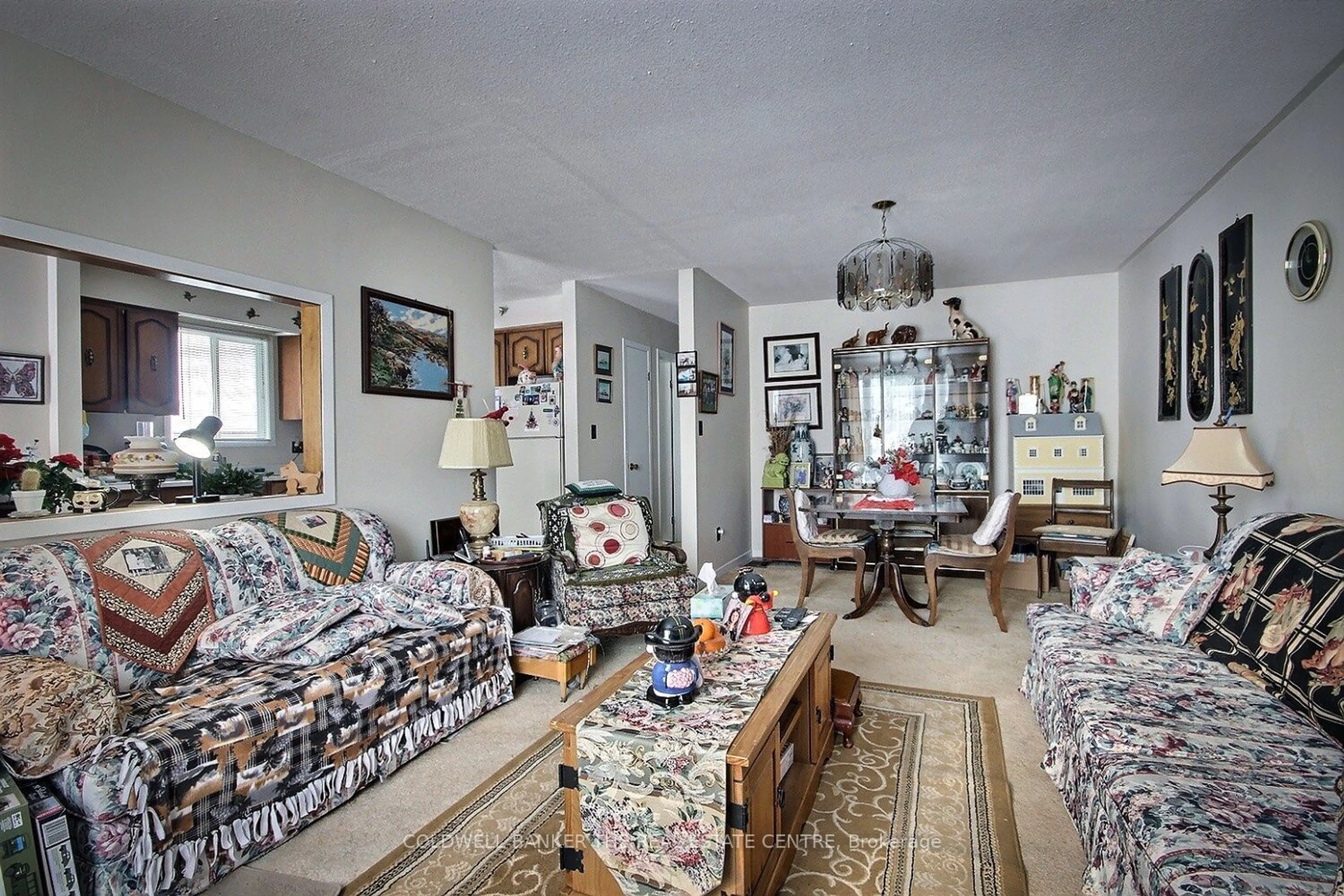 Living room with furniture, unknown for 364 MISSISSAGA St, Orillia Ontario L3V 3C3