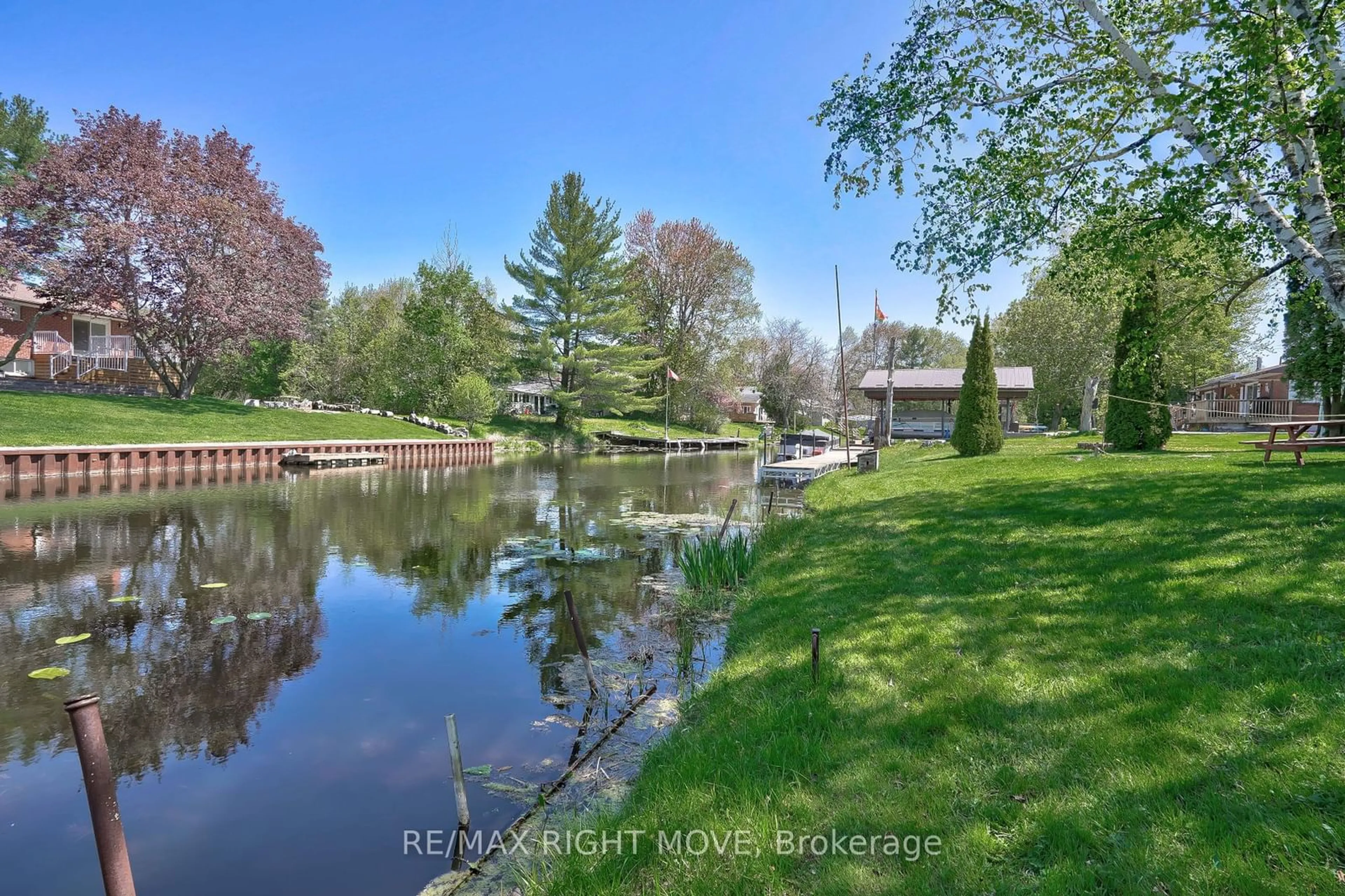 A pic from outside/outdoor area/front of a property/back of a property/a pic from drone, water/lake/river/ocean view for 2624 Westshore Cres, Severn Ontario L3V 0V8