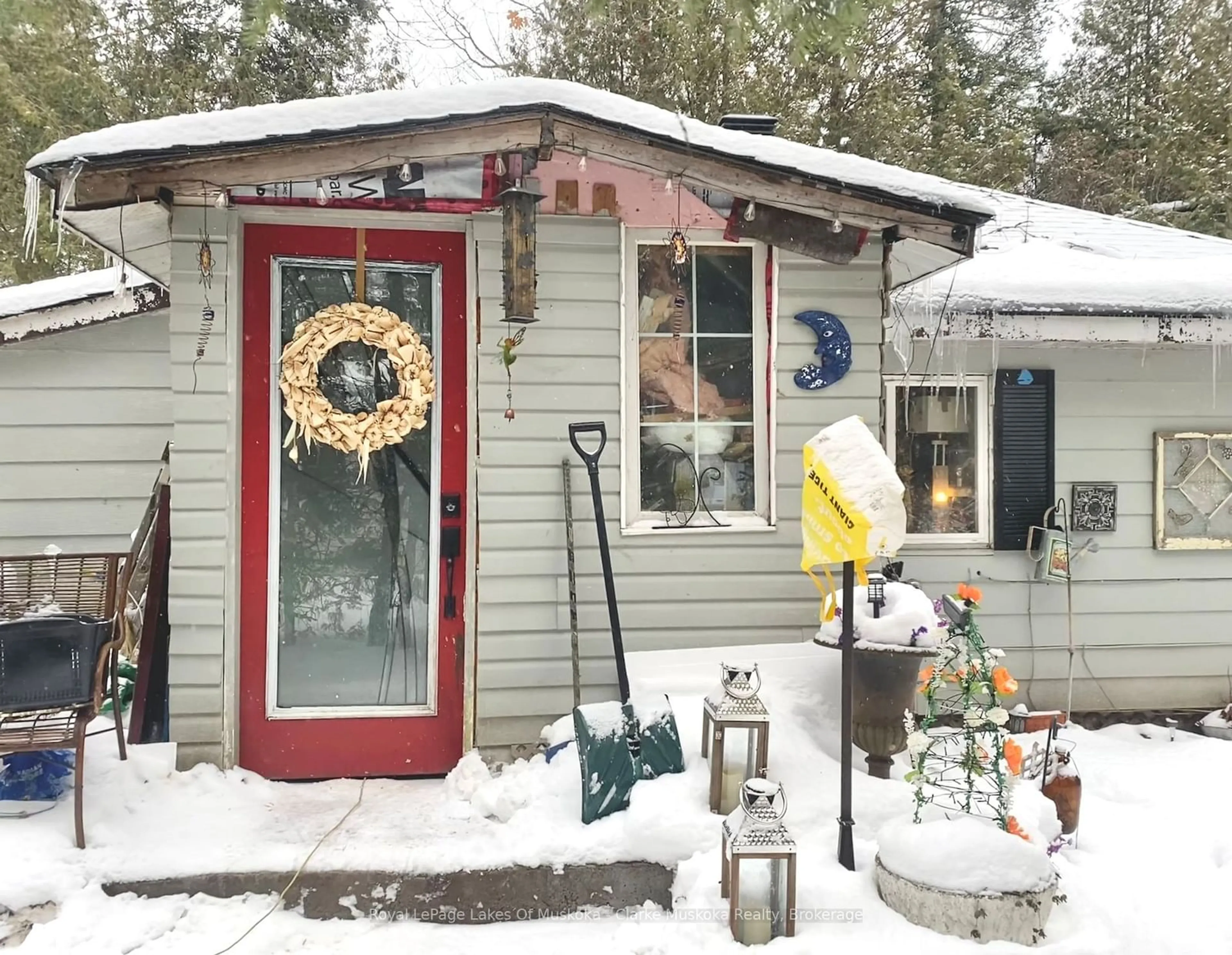 Shed for 307 Tiny Beaches Rd, Tiny Ontario L0L 2J0