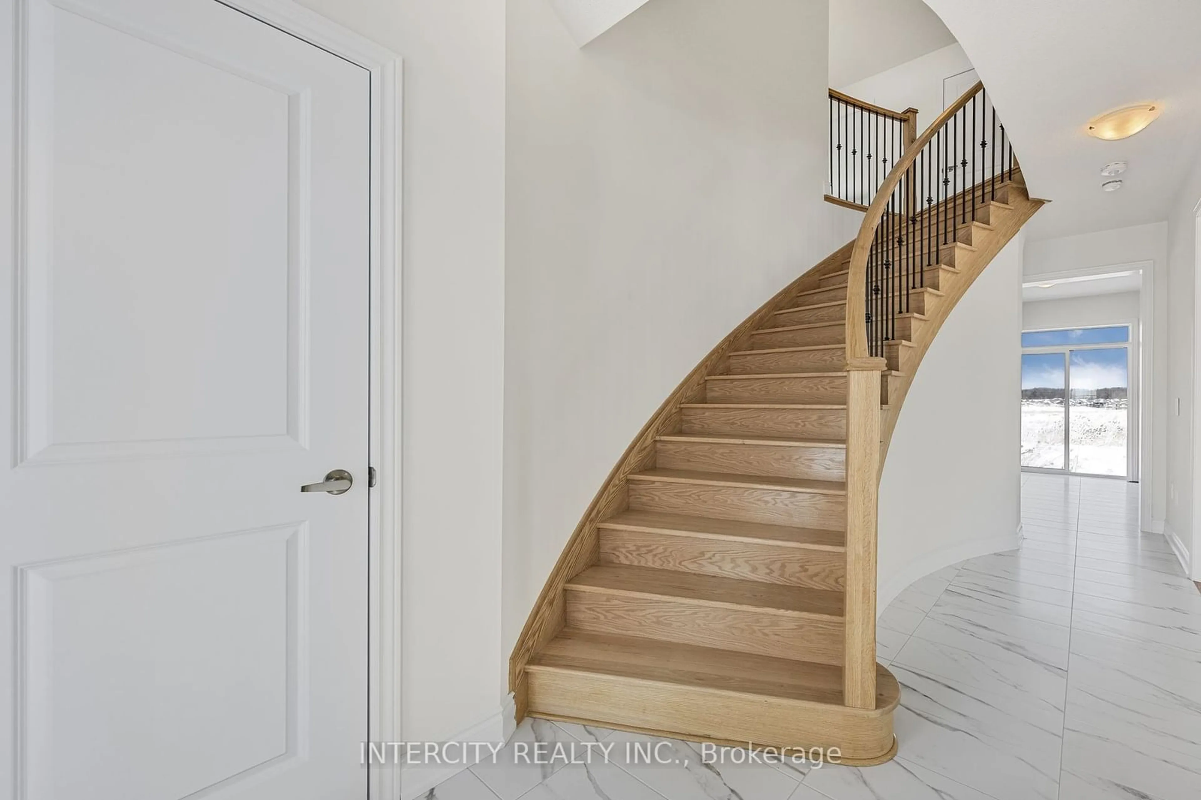 Stairs for Lot 35 Legacy Circ, Wasaga Beach Ontario L9Z 0M5