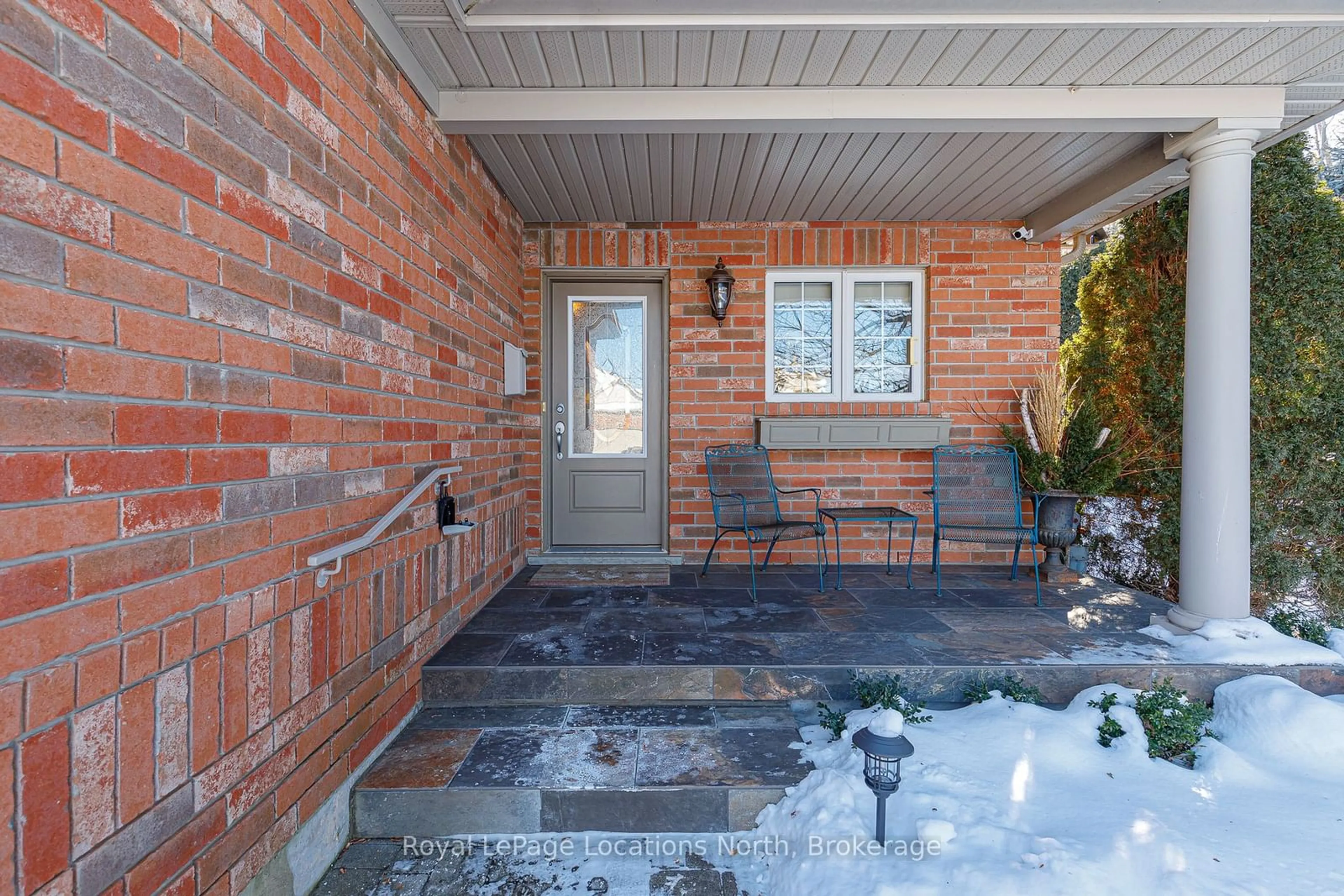 Patio, street for 61 Connor Ave, Collingwood Ontario L9Y 5K7