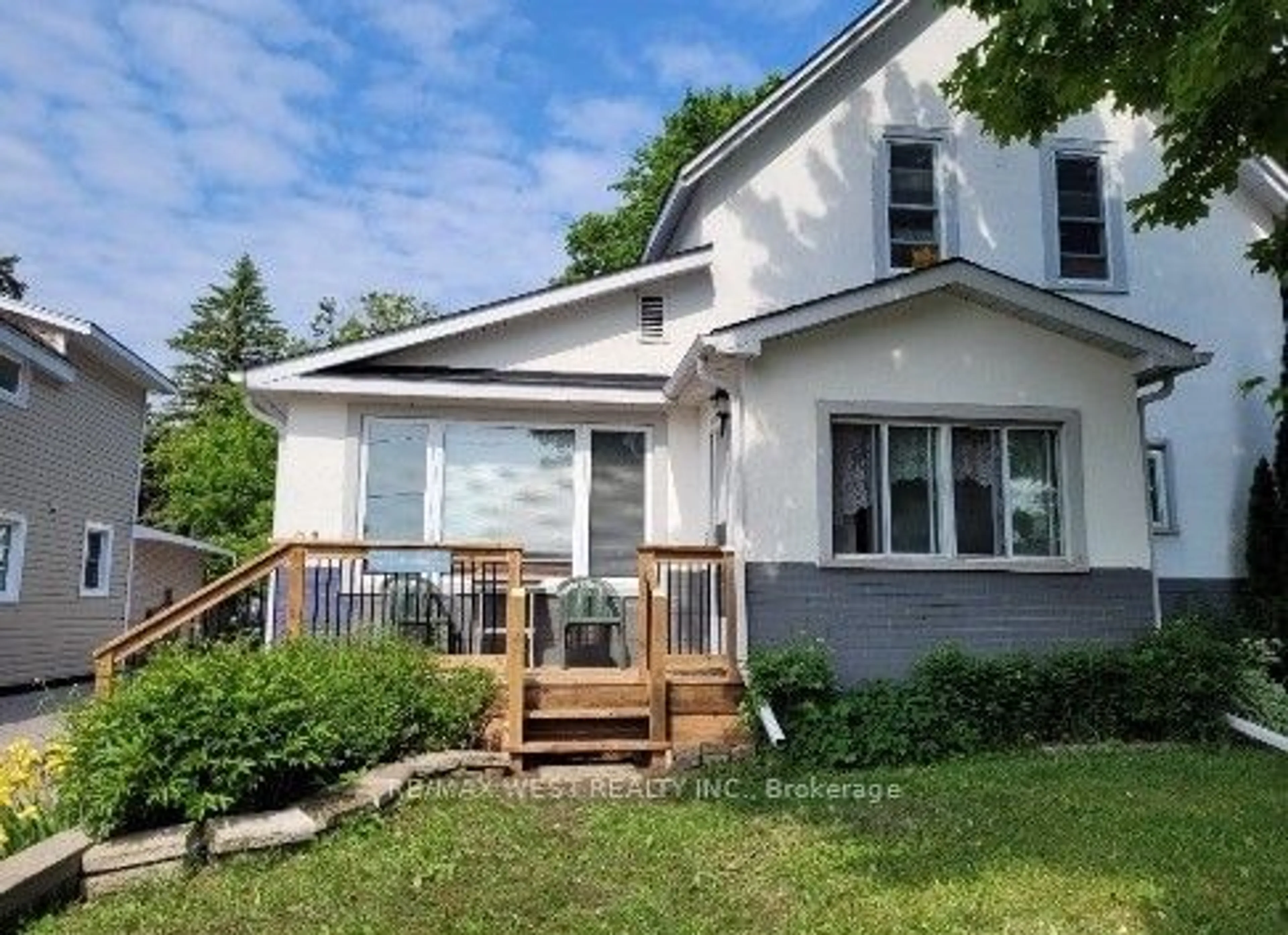 Unknown for 21 Maria St, Penetanguishene Ontario L9M 1L5