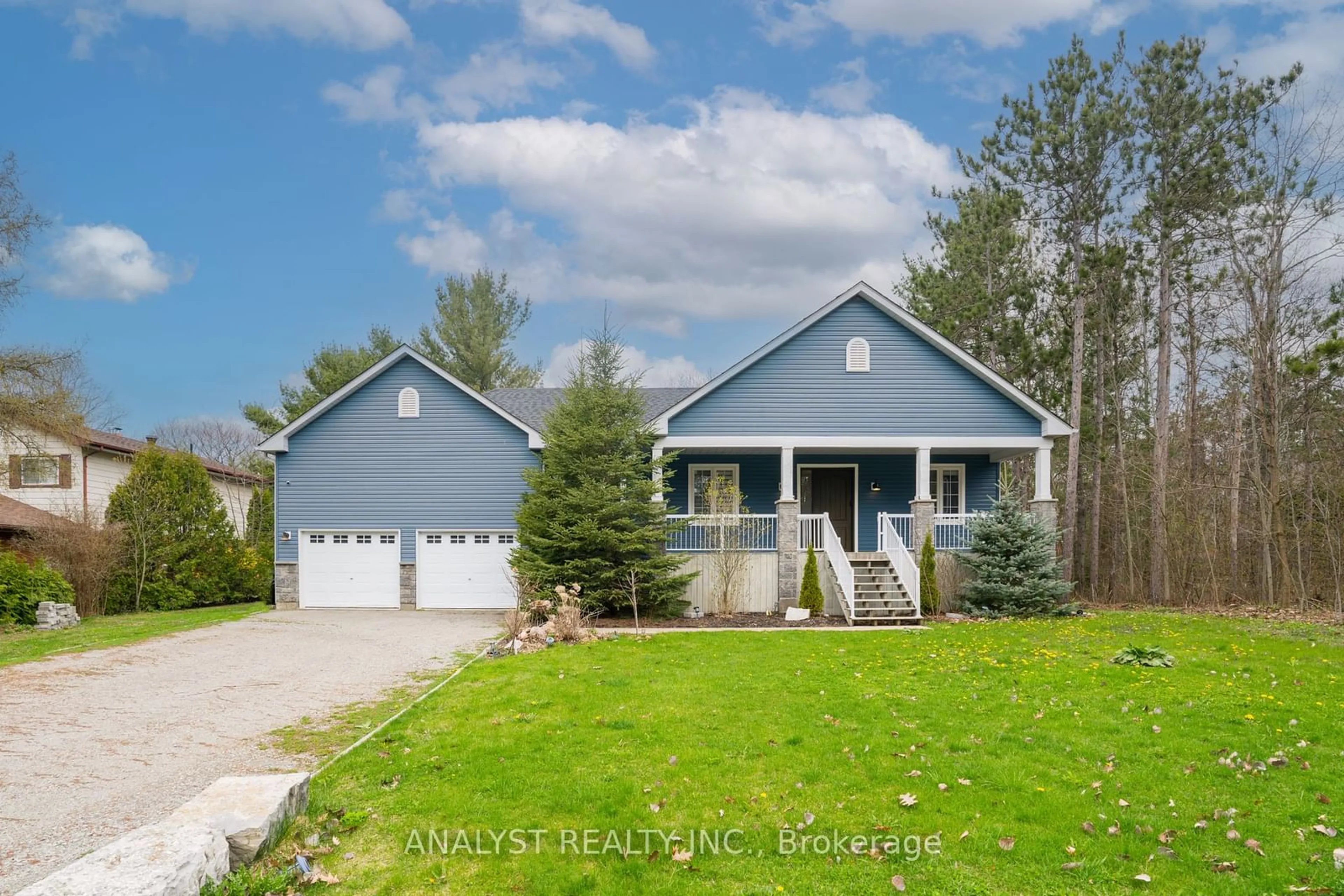 Home with vinyl exterior material, water/lake/river/ocean view for 30 Lindale Ave, Tiny Ontario L9M 0J2