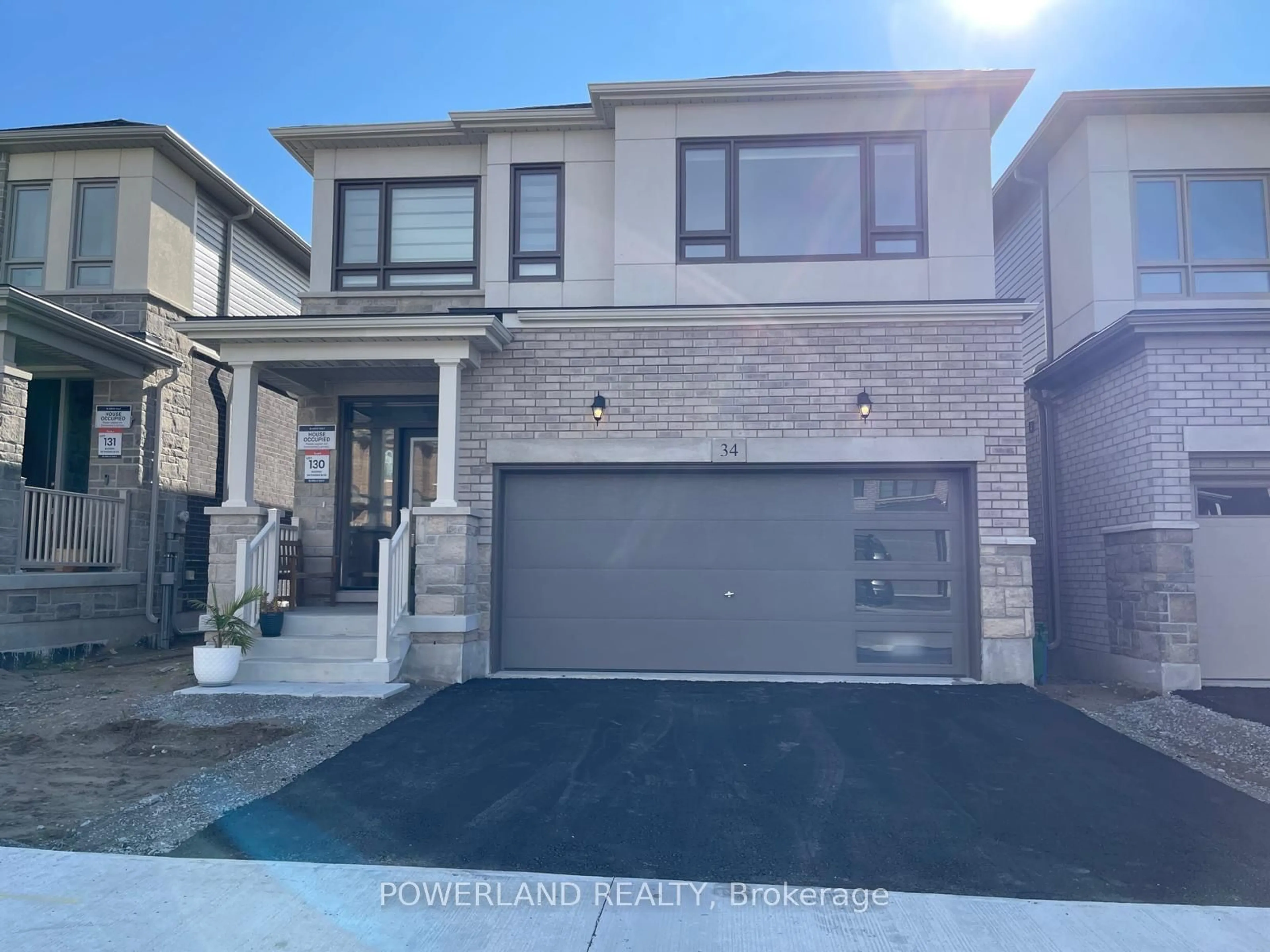 Home with brick exterior material, street for 34 Phoenix Blvd, Barrie Ontario L9J 0P7