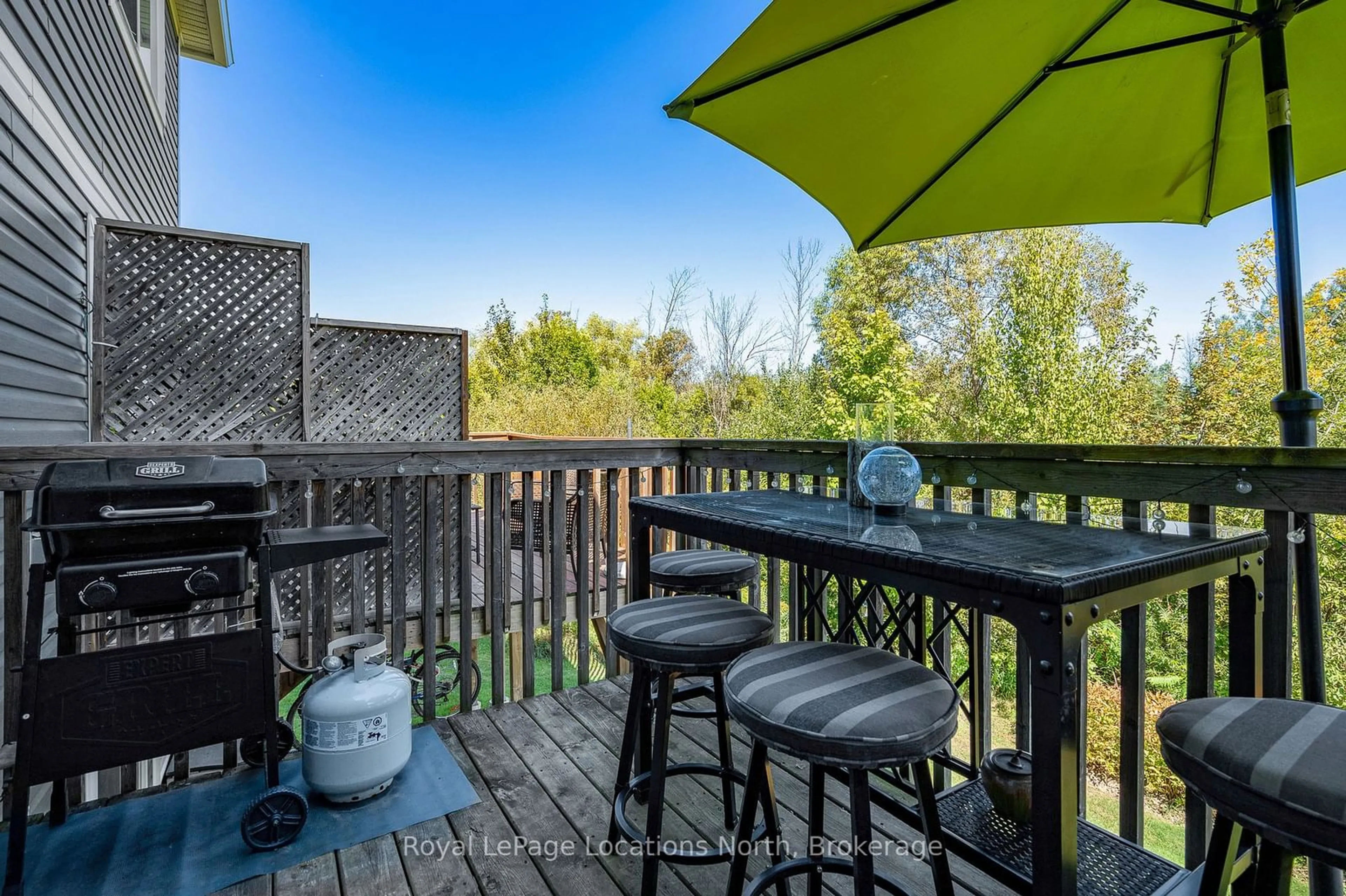 Patio, water/lake/river/ocean view for 91 Green Briar Dr #51, Collingwood Ontario L9Y 5K3