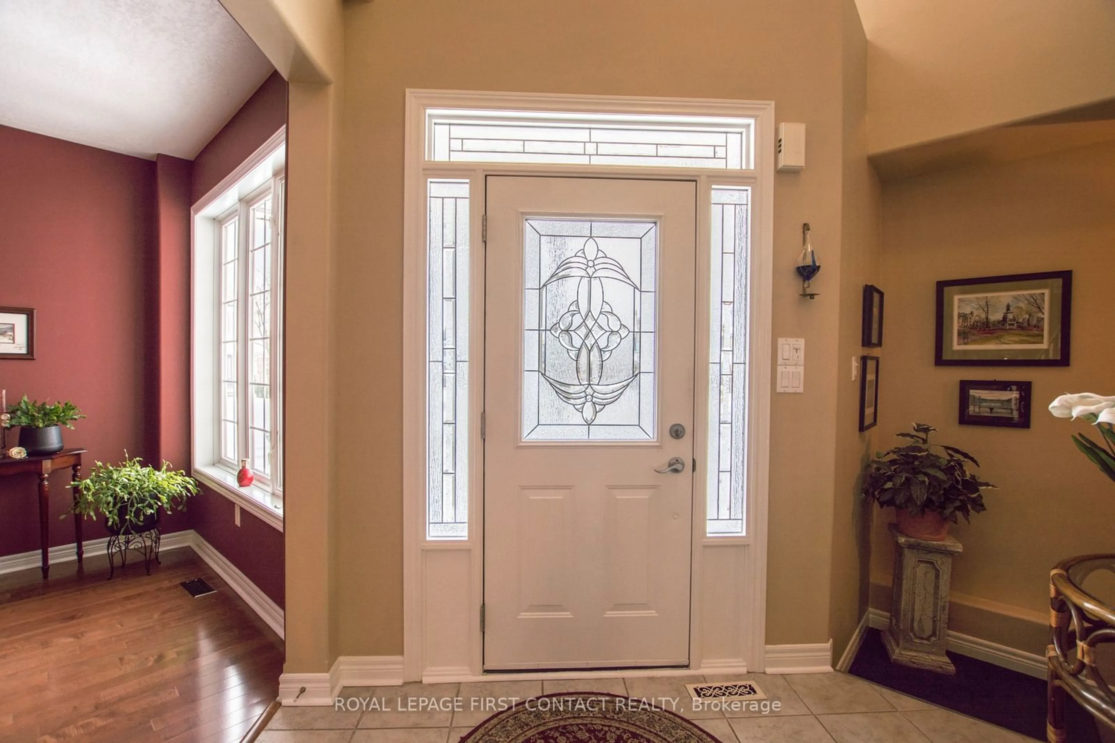 Indoor entryway for 47 Birkhall Pl, Barrie Ontario L4N 0K5