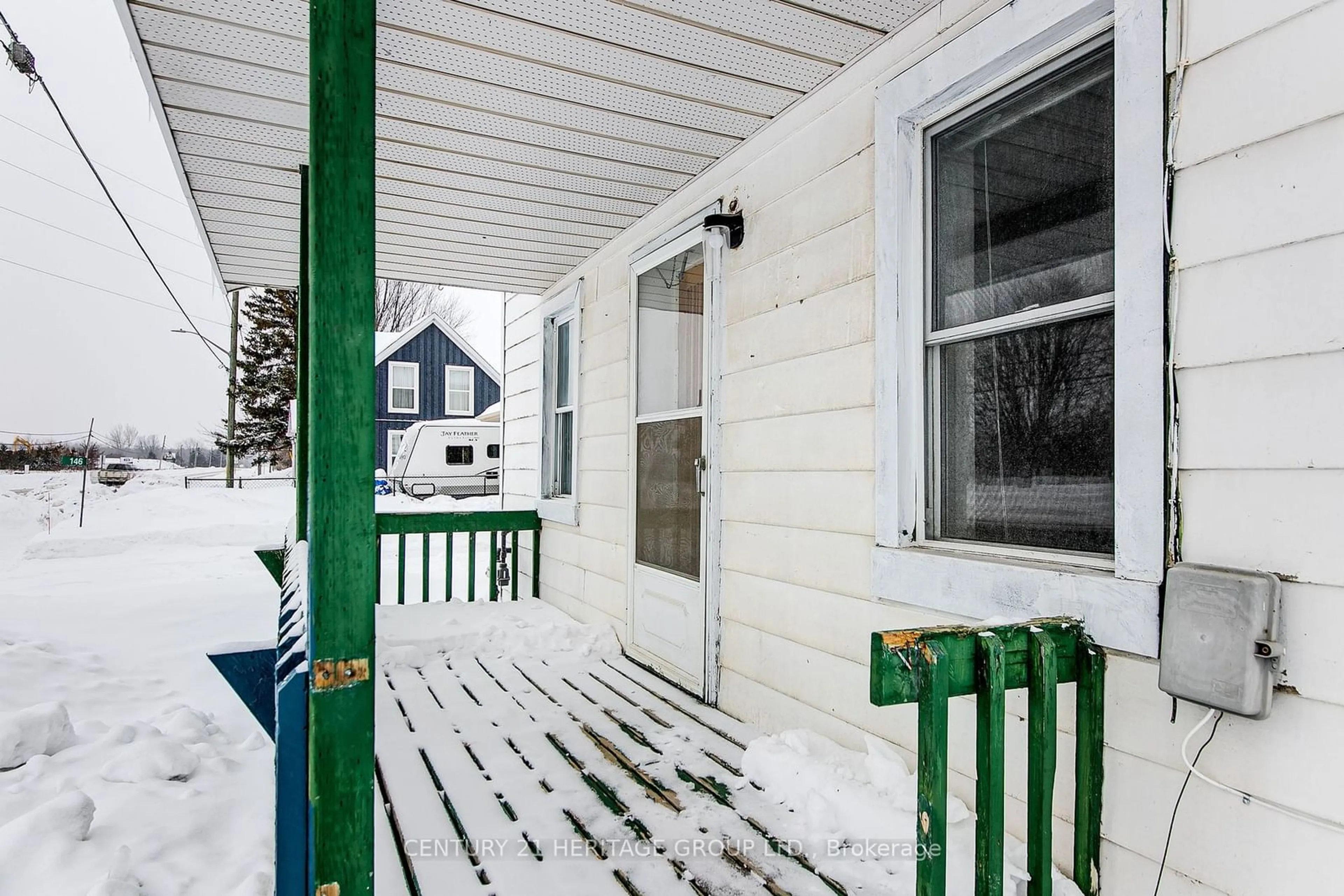 Patio, street for 144 Queen St, Springwater Ontario L0L 1P0