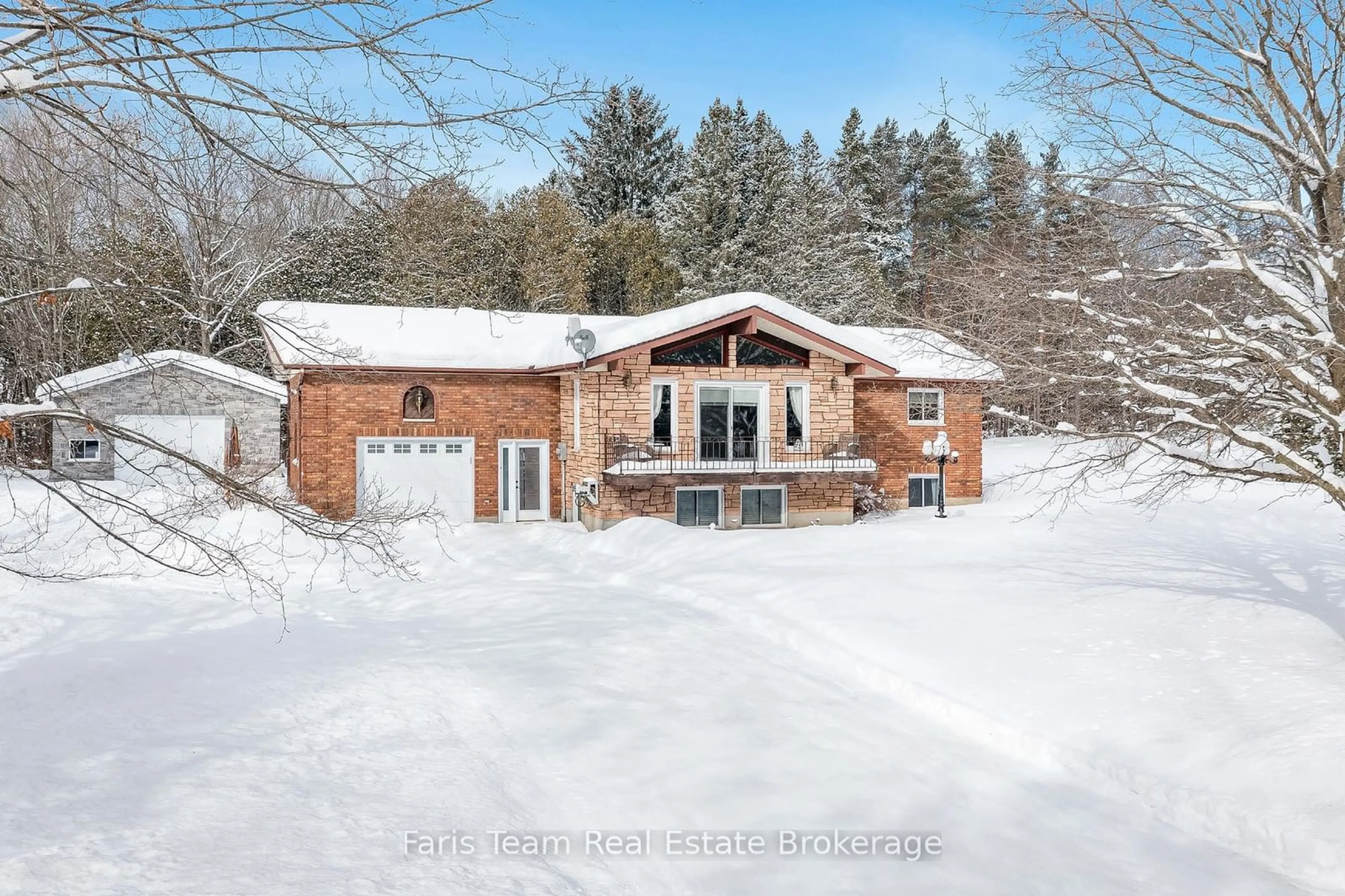 A pic from outside/outdoor area/front of a property/back of a property/a pic from drone, street for 8 Concession 13 Rd, Tiny Ontario L0L 2J0