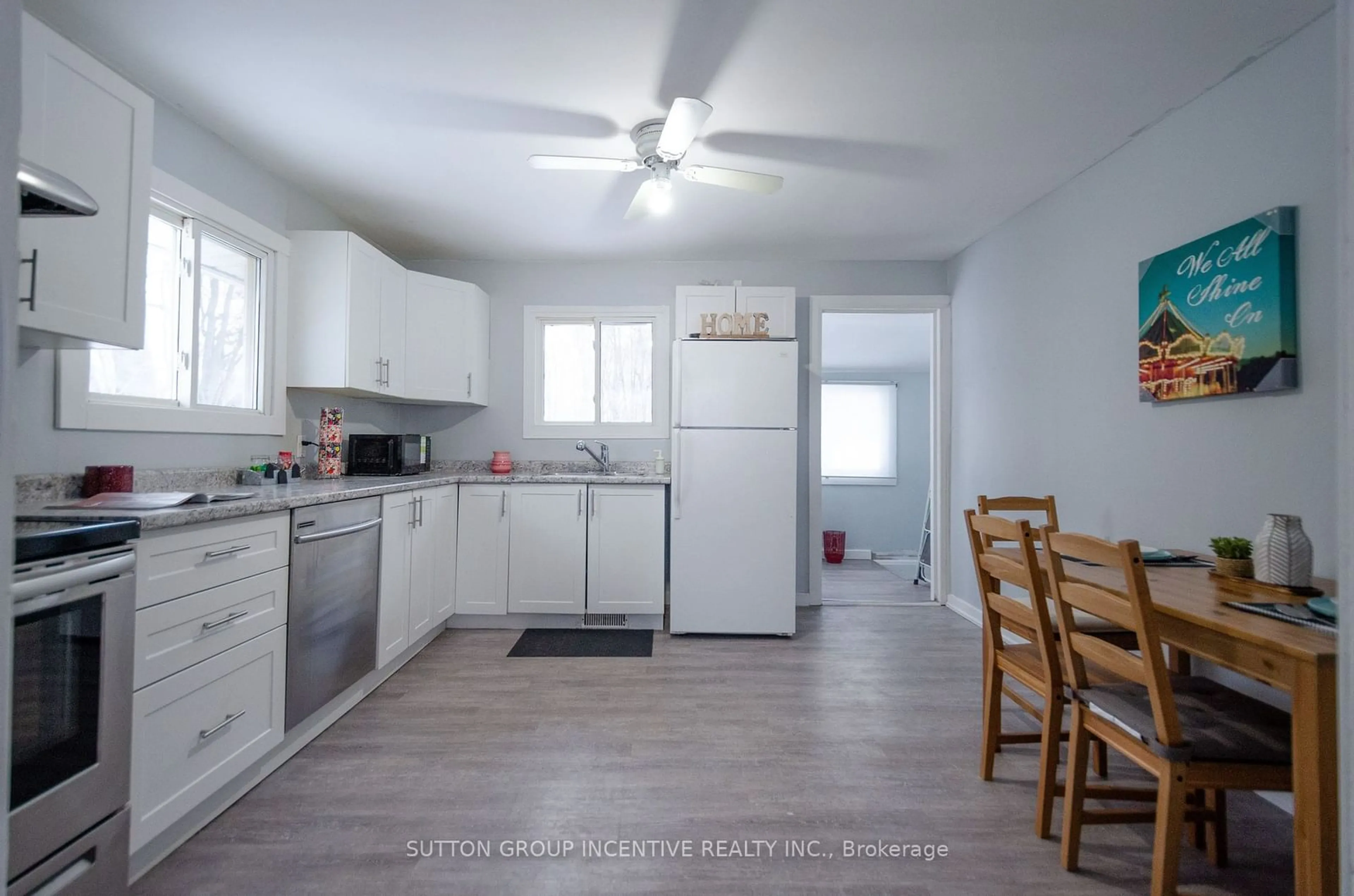 Standard kitchen, unknown for 688 LINE 7 Line, Oro-Medonte Ontario L0L 2E0