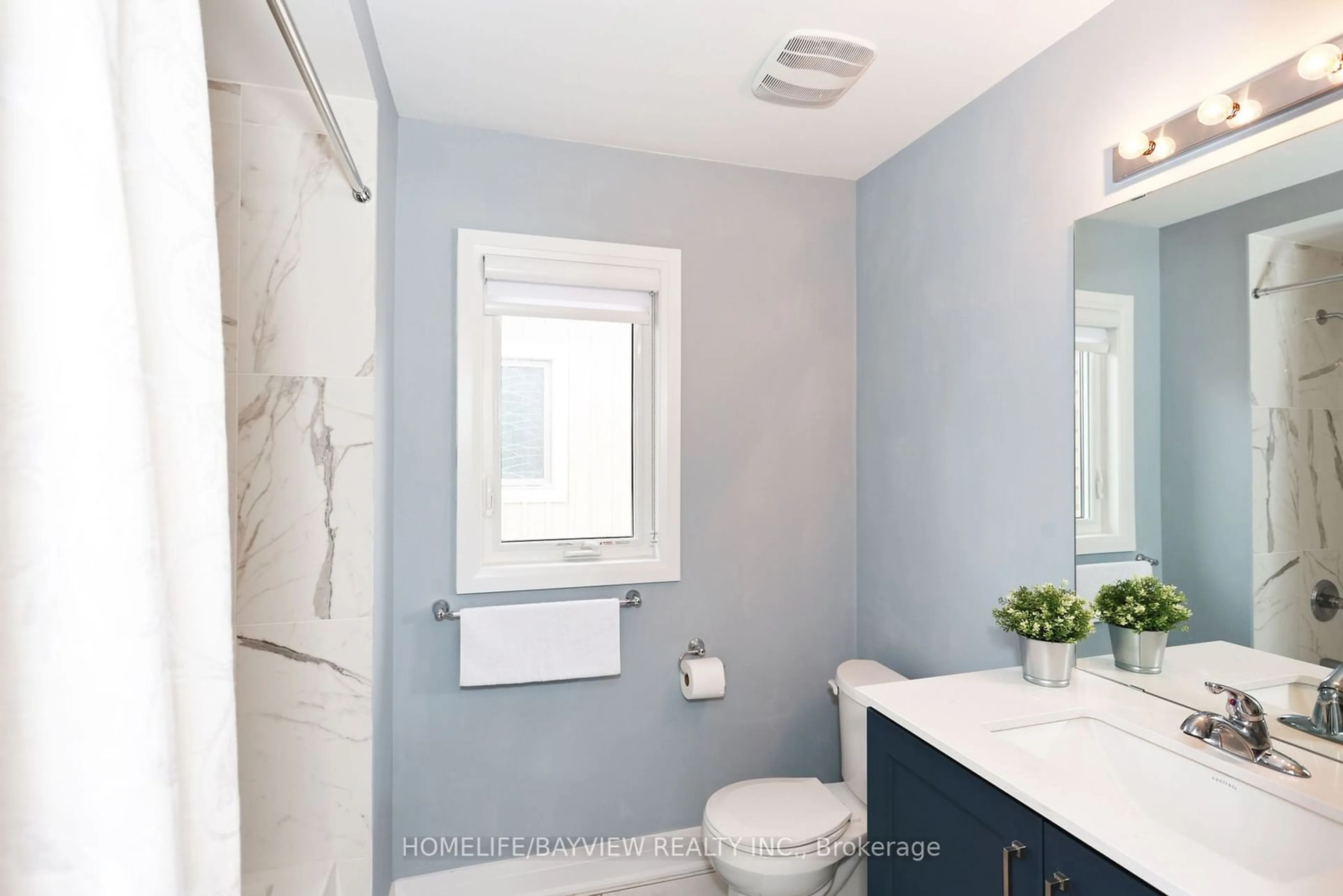 Contemporary bathroom, ceramic/tile floor for 19 Albany St, Collingwood Ontario L9Y 3V3