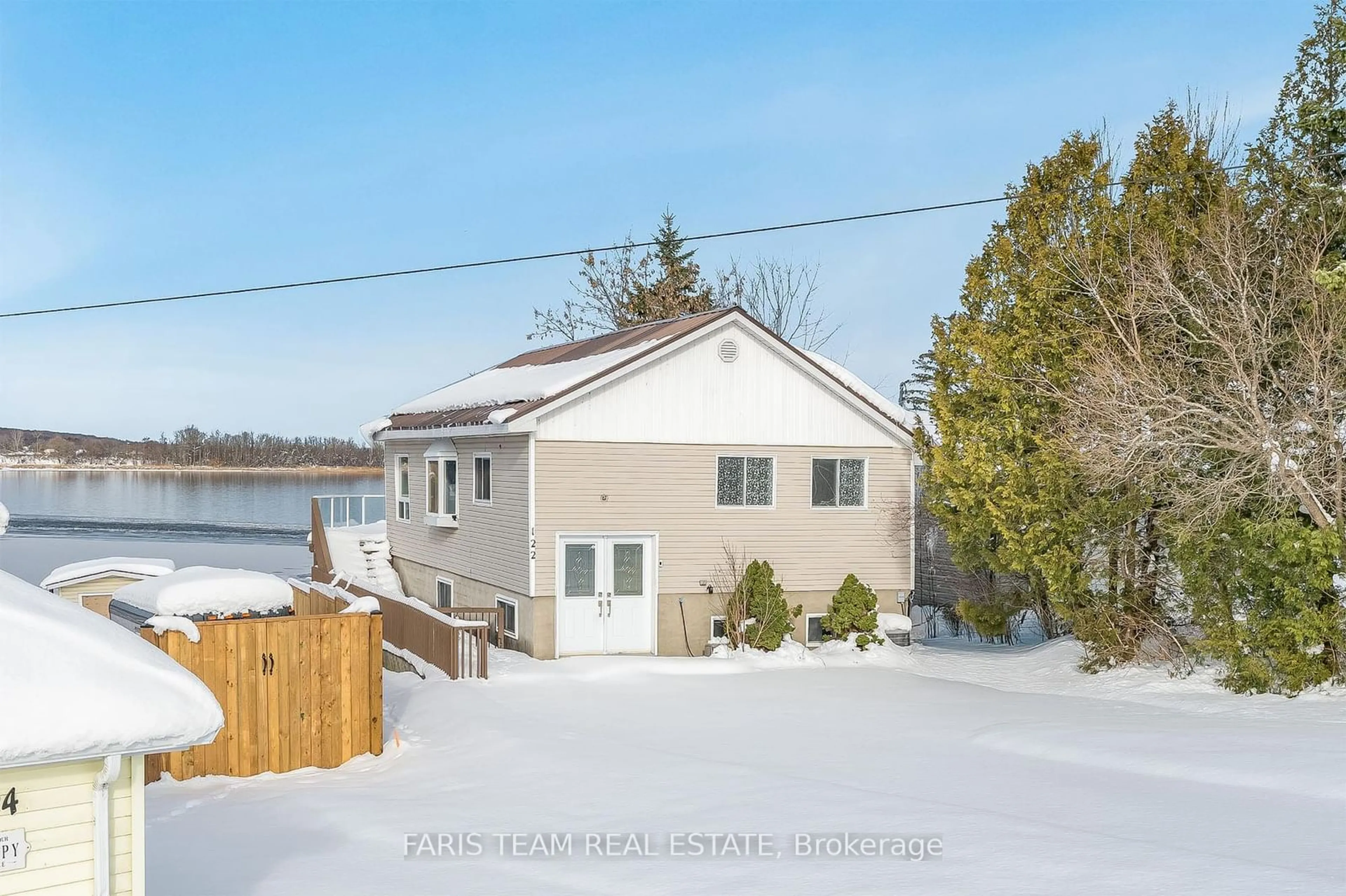 A pic from outside/outdoor area/front of a property/back of a property/a pic from drone, water/lake/river/ocean view for 122 Mitchells Beach Rd, Tay Ontario L0K 2A0