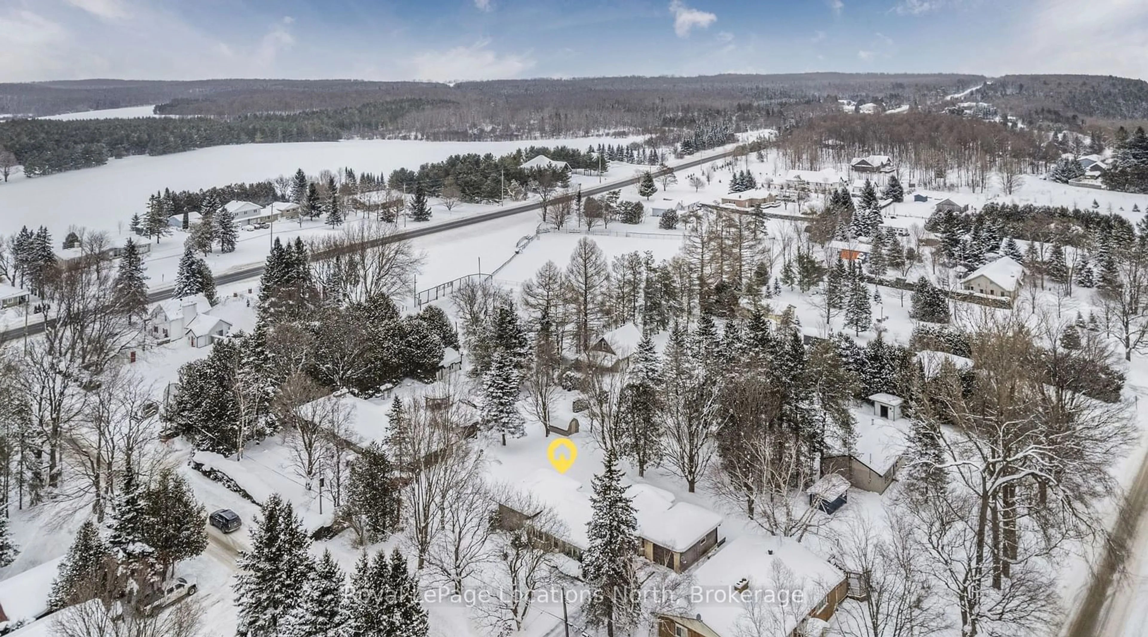 A pic from outside/outdoor area/front of a property/back of a property/a pic from drone, water/lake/river/ocean view for 5 Church St, Clearview Ontario N0C 1M0