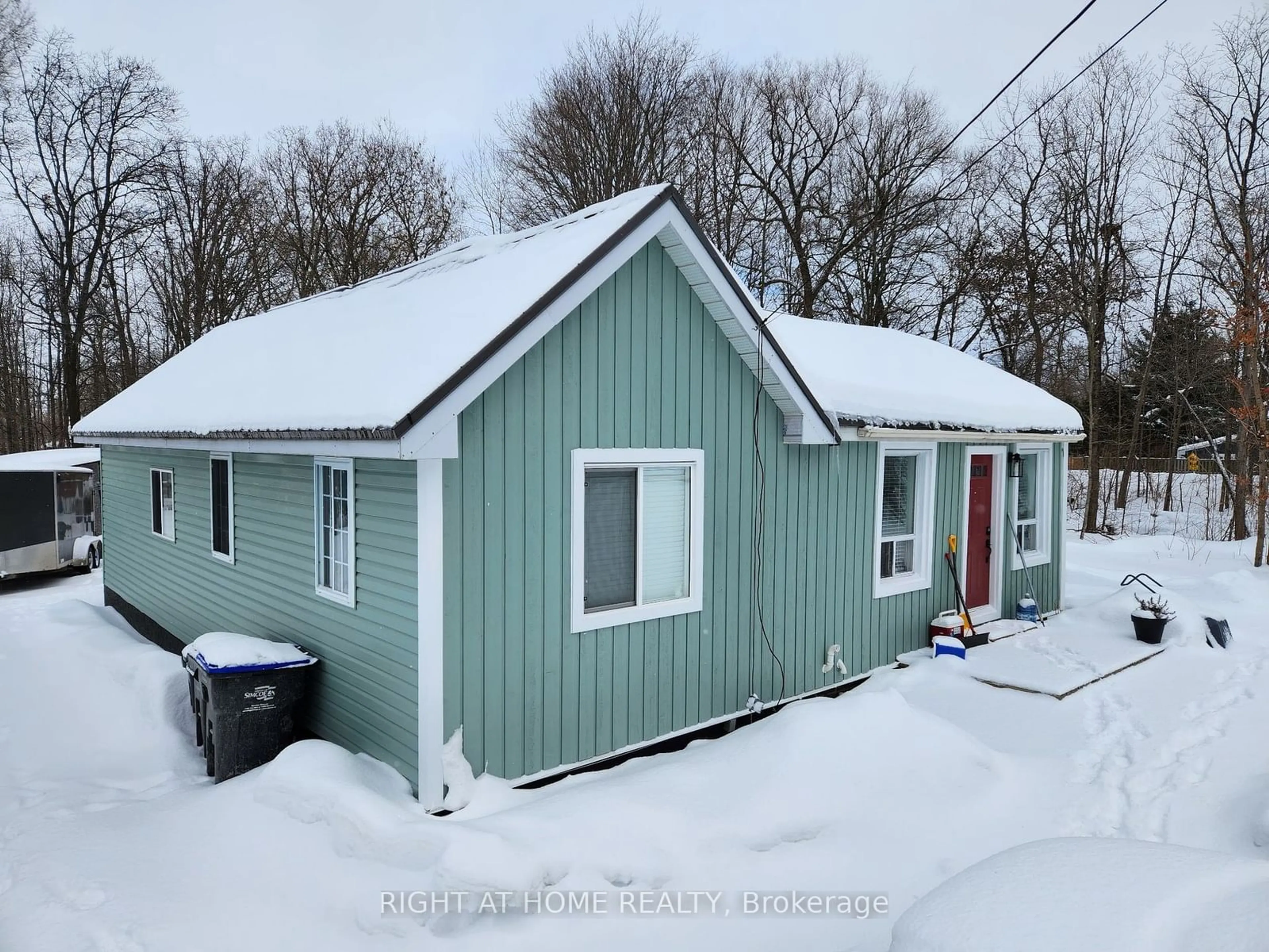 A pic from outside/outdoor area/front of a property/back of a property/a pic from drone, street for 12879 County 16 Rd, Severn Ontario L0K 2C0