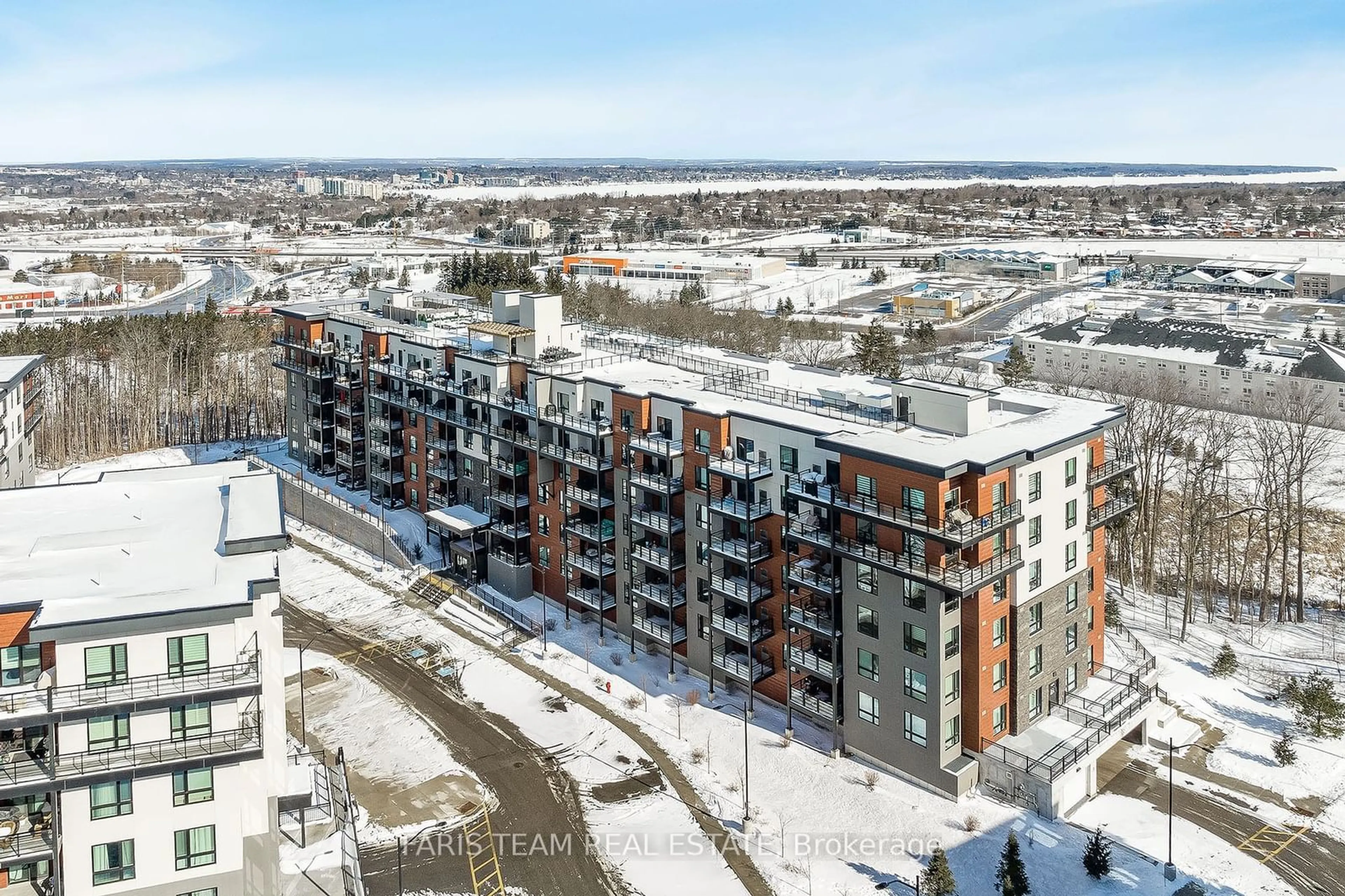 A pic from outside/outdoor area/front of a property/back of a property/a pic from drone, city buildings view from balcony for 302 Essa Rd #603, Barrie Ontario L9J 0H3