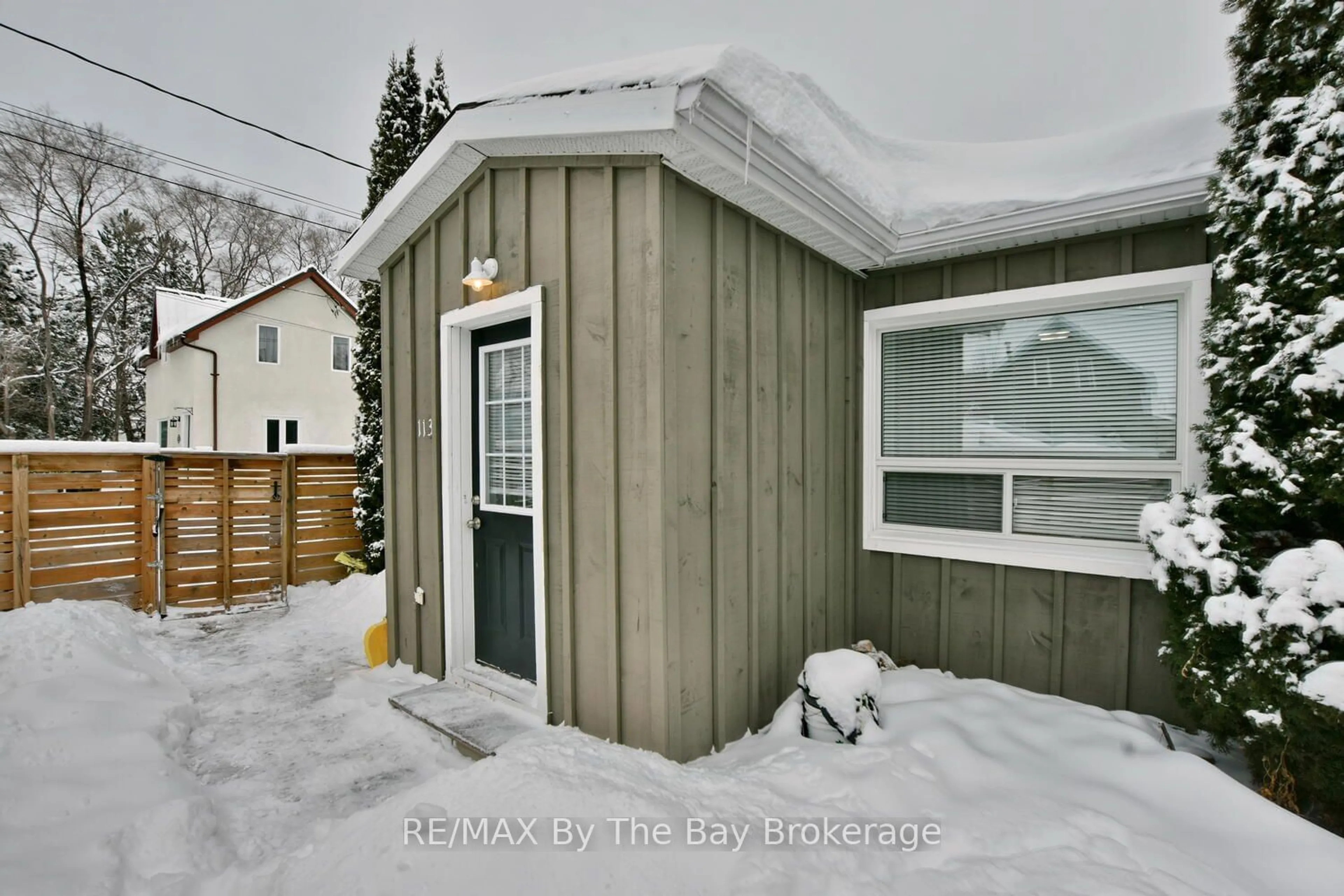 Shed for 113 Spruce St, Collingwood Ontario L9Y 3G8