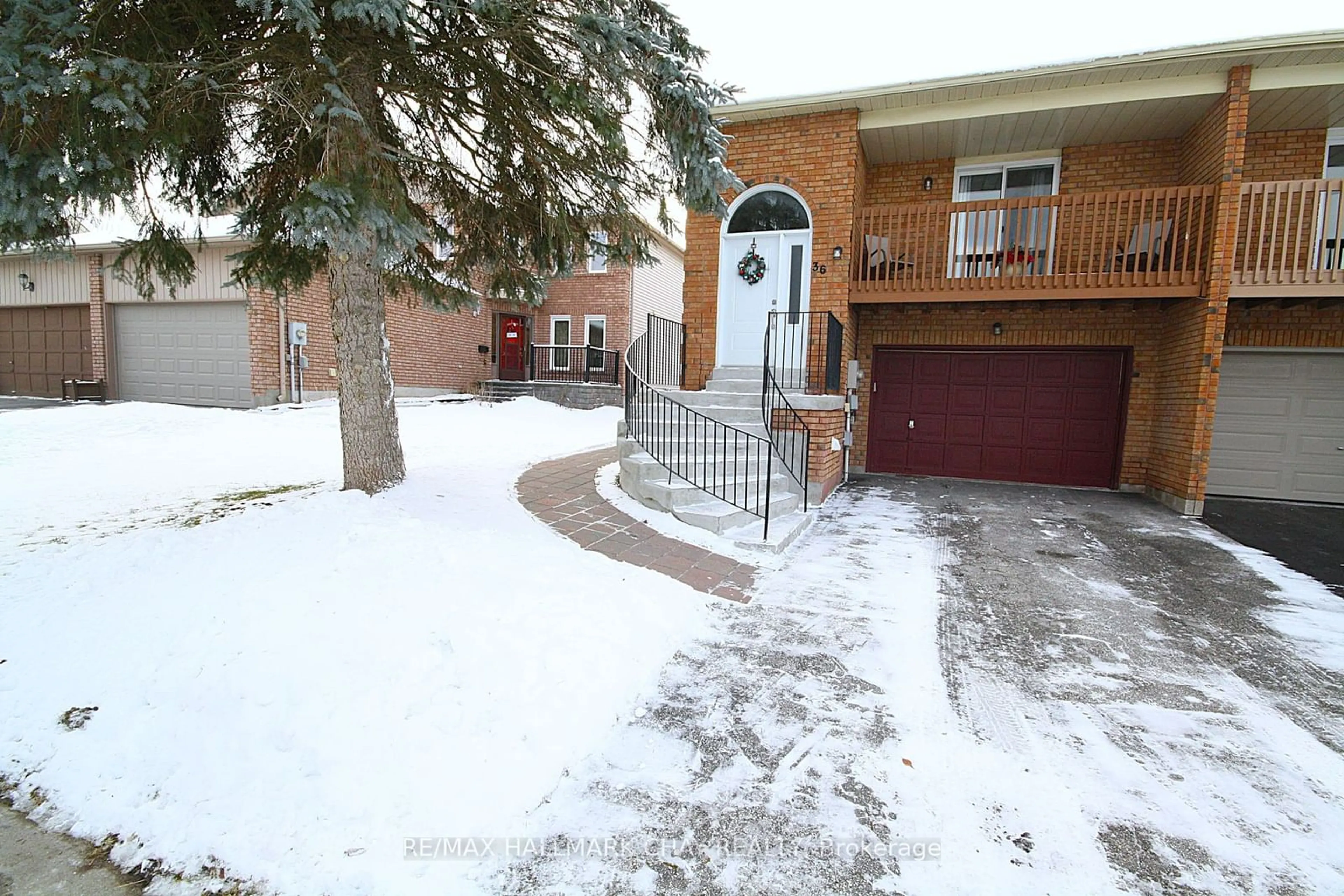 Unknown for 36 Porritt St, Barrie Ontario L4N 6Y3