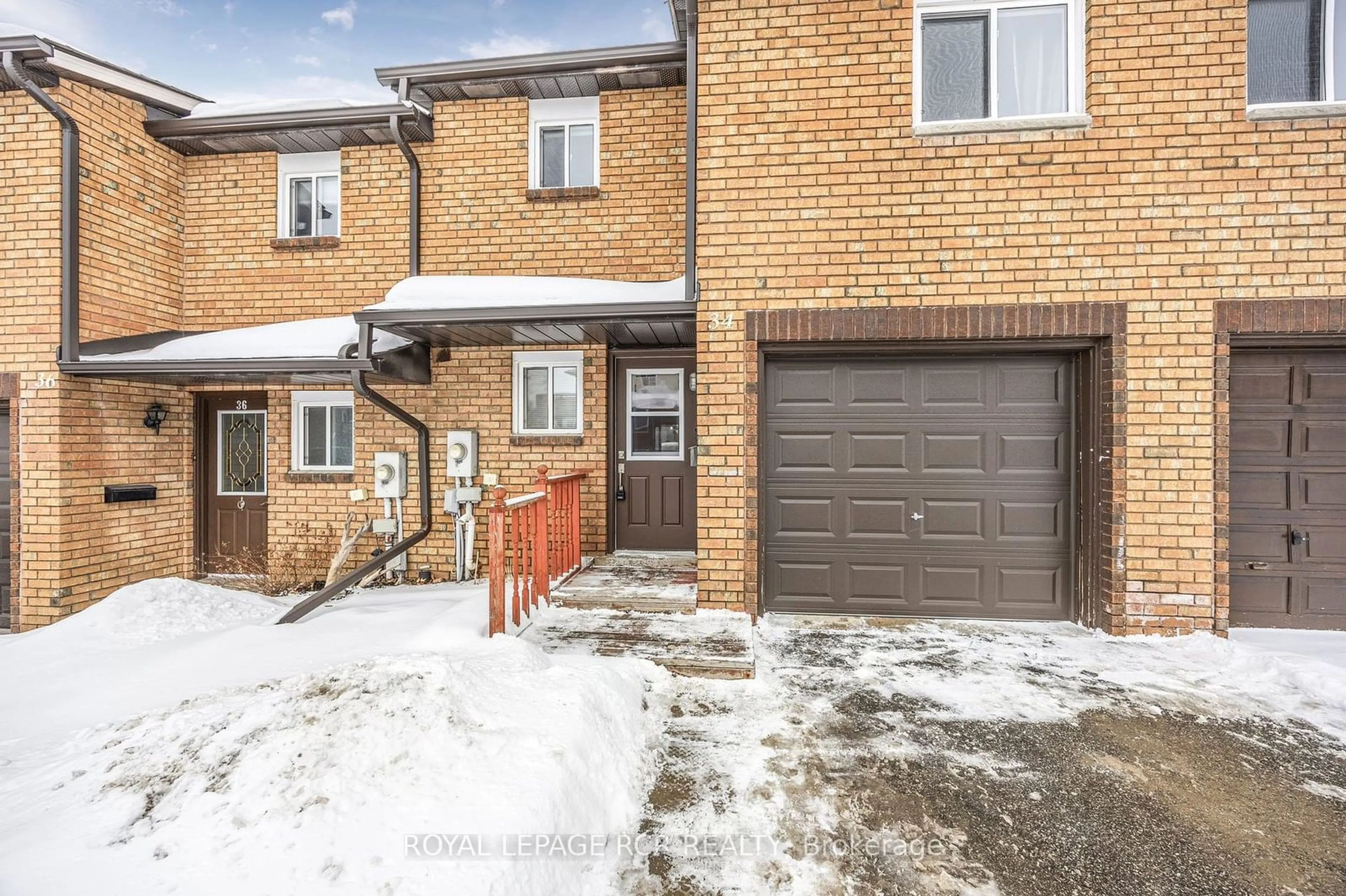 Home with brick exterior material, street for 34 Loggers Run #57, Barrie Ontario L4N 6W3