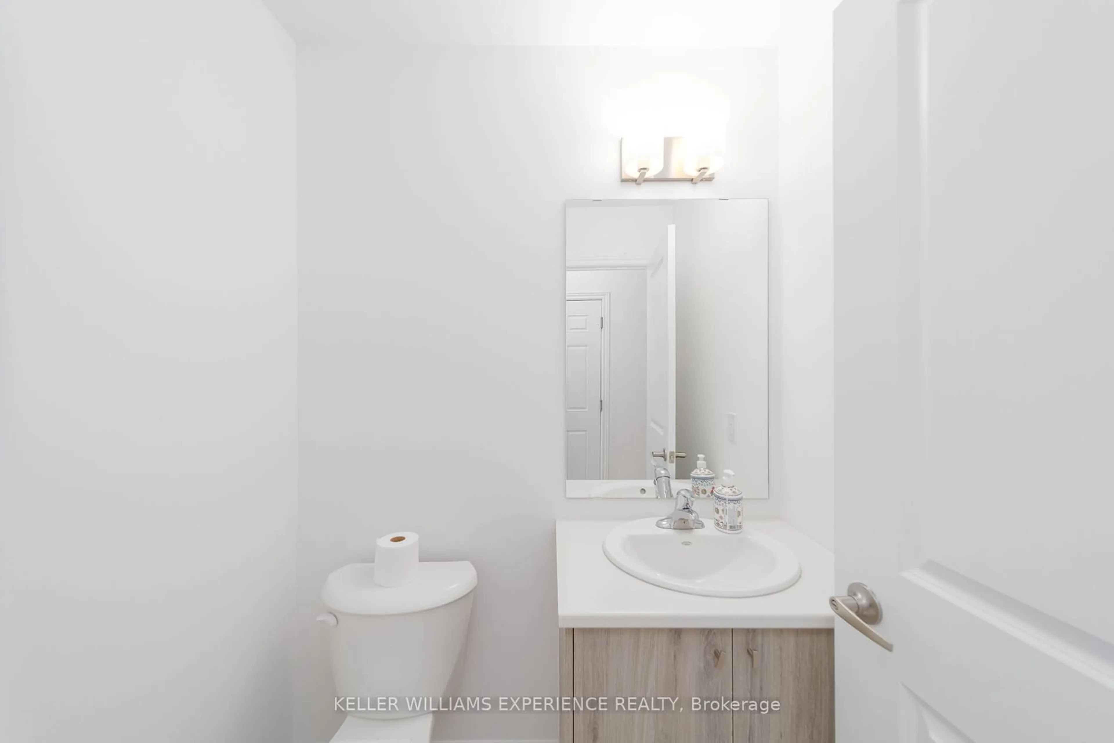 Standard bathroom, floor is not visible for 2 Wagon Lane, Barrie Ontario L9J 0V1