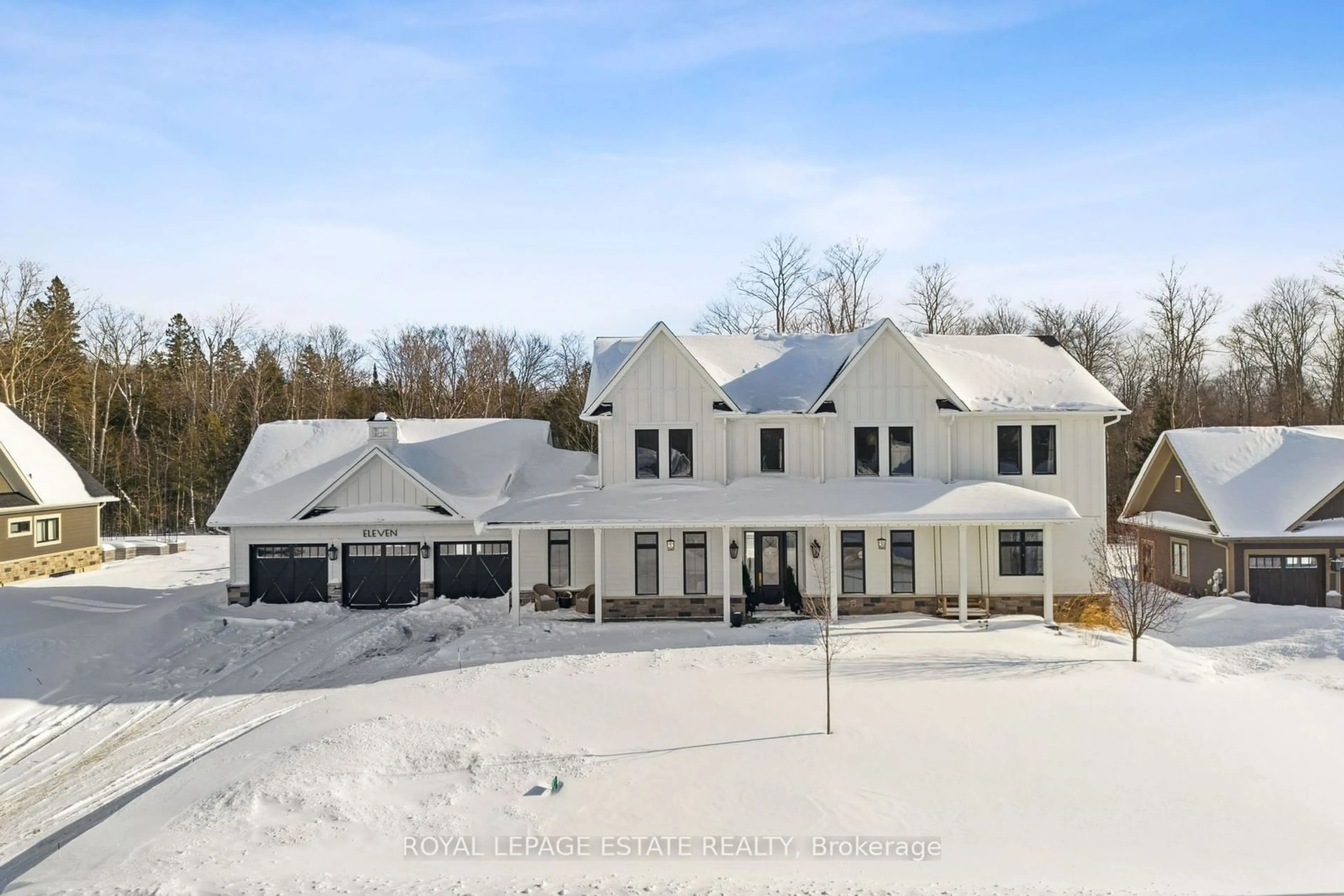 A pic from outside/outdoor area/front of a property/back of a property/a pic from drone, unknown for 11 Oldenburg Crt, Oro-Medonte Ontario L0K 1E0