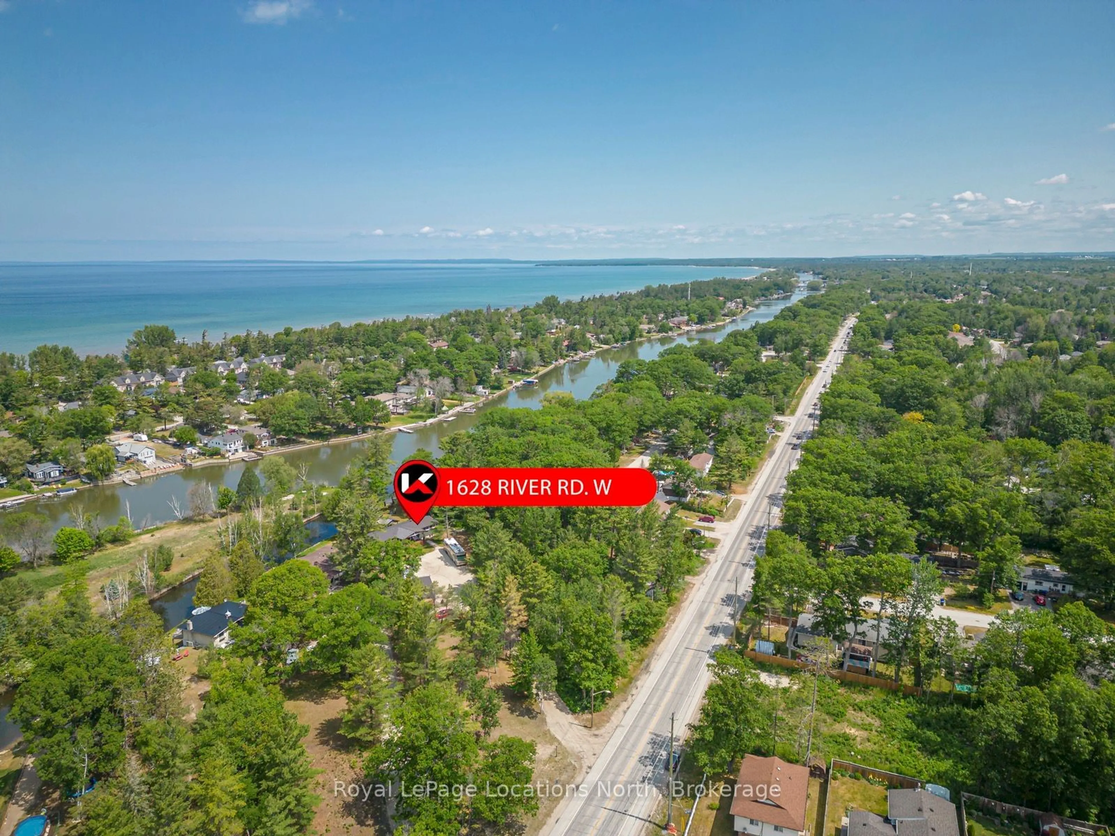 A pic from outside/outdoor area/front of a property/back of a property/a pic from drone, water/lake/river/ocean view for 1628 River Rd, Wasaga Beach Ontario L9Z 2S3