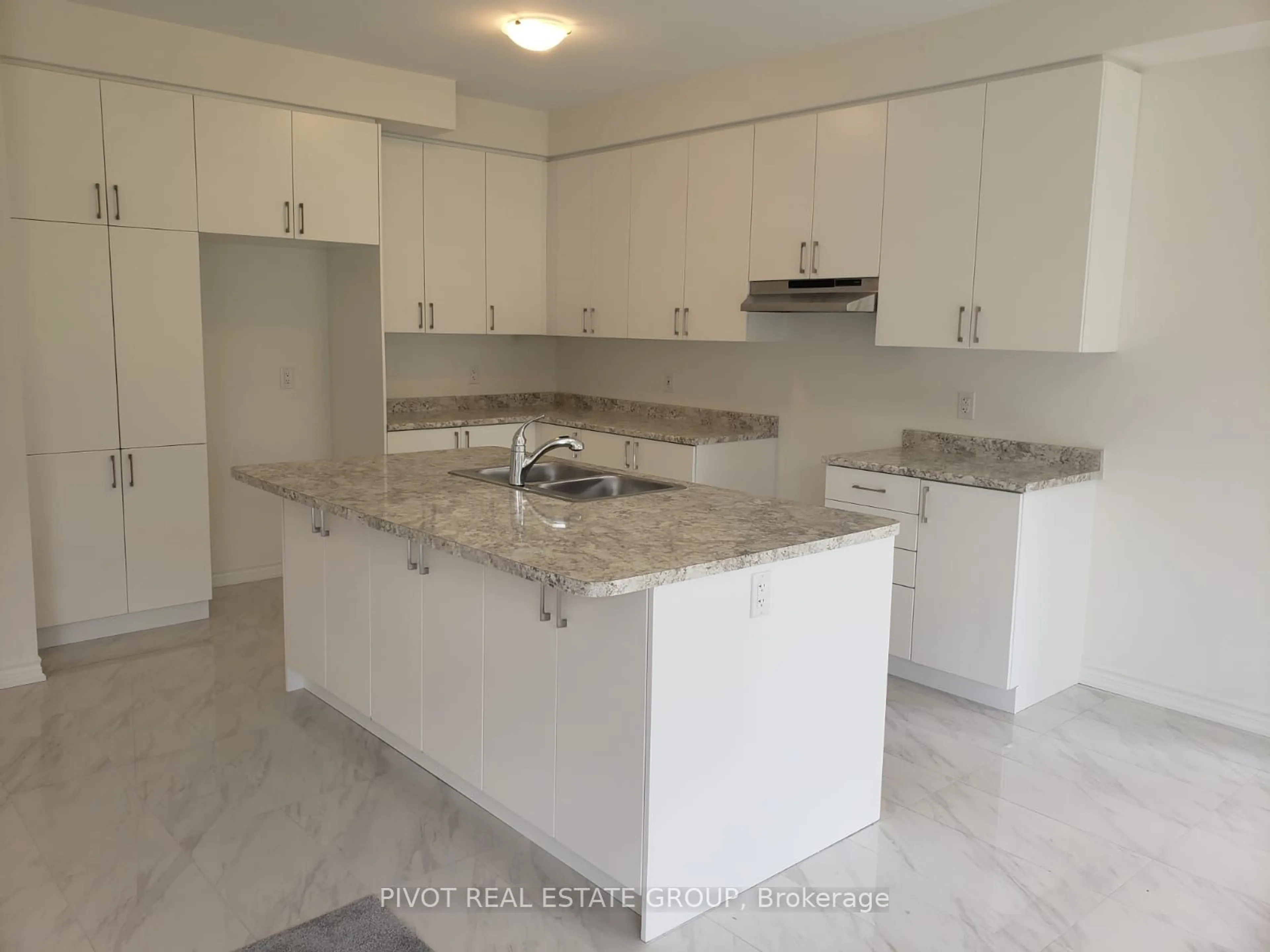 Open concept kitchen, ceramic/tile floor for 7 Daffodil Rd, Springwater Ontario L9X 2C5