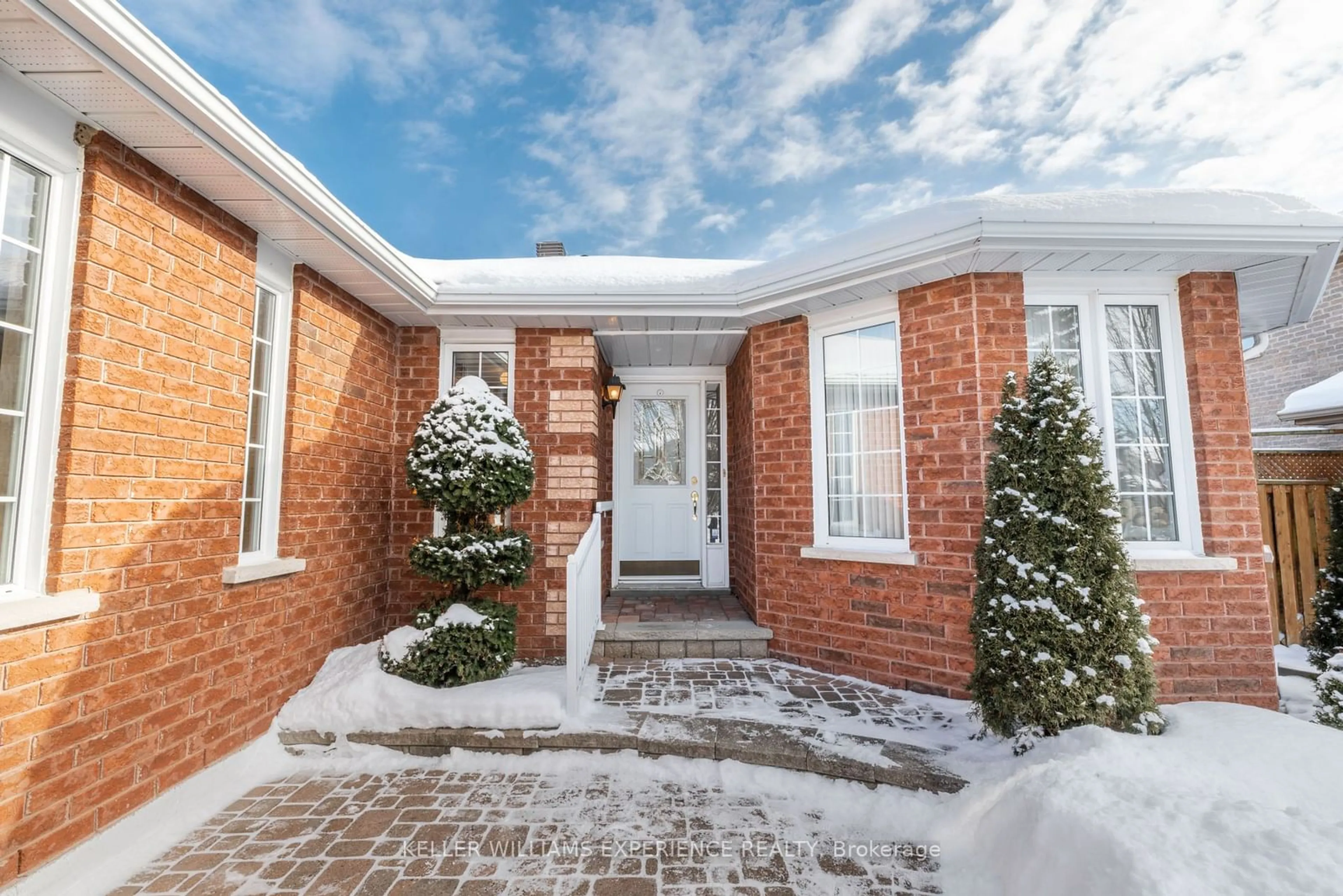 Home with brick exterior material, street for 17 Honey Cres, Barrie Ontario L4N 0V3