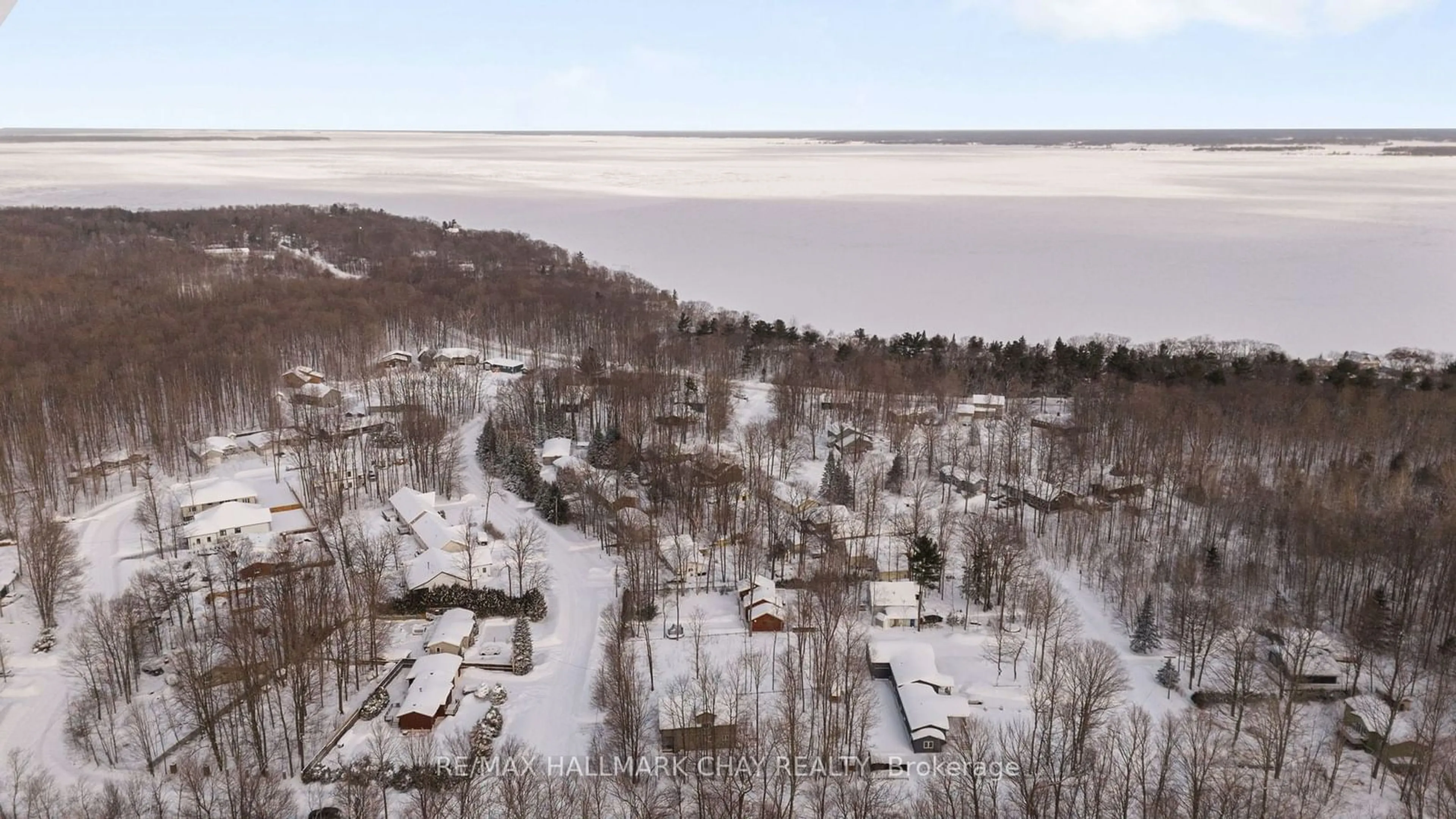 A pic from outside/outdoor area/front of a property/back of a property/a pic from drone, water/lake/river/ocean view for 45 Wakunda Cres, Tiny Ontario L9M 0B2