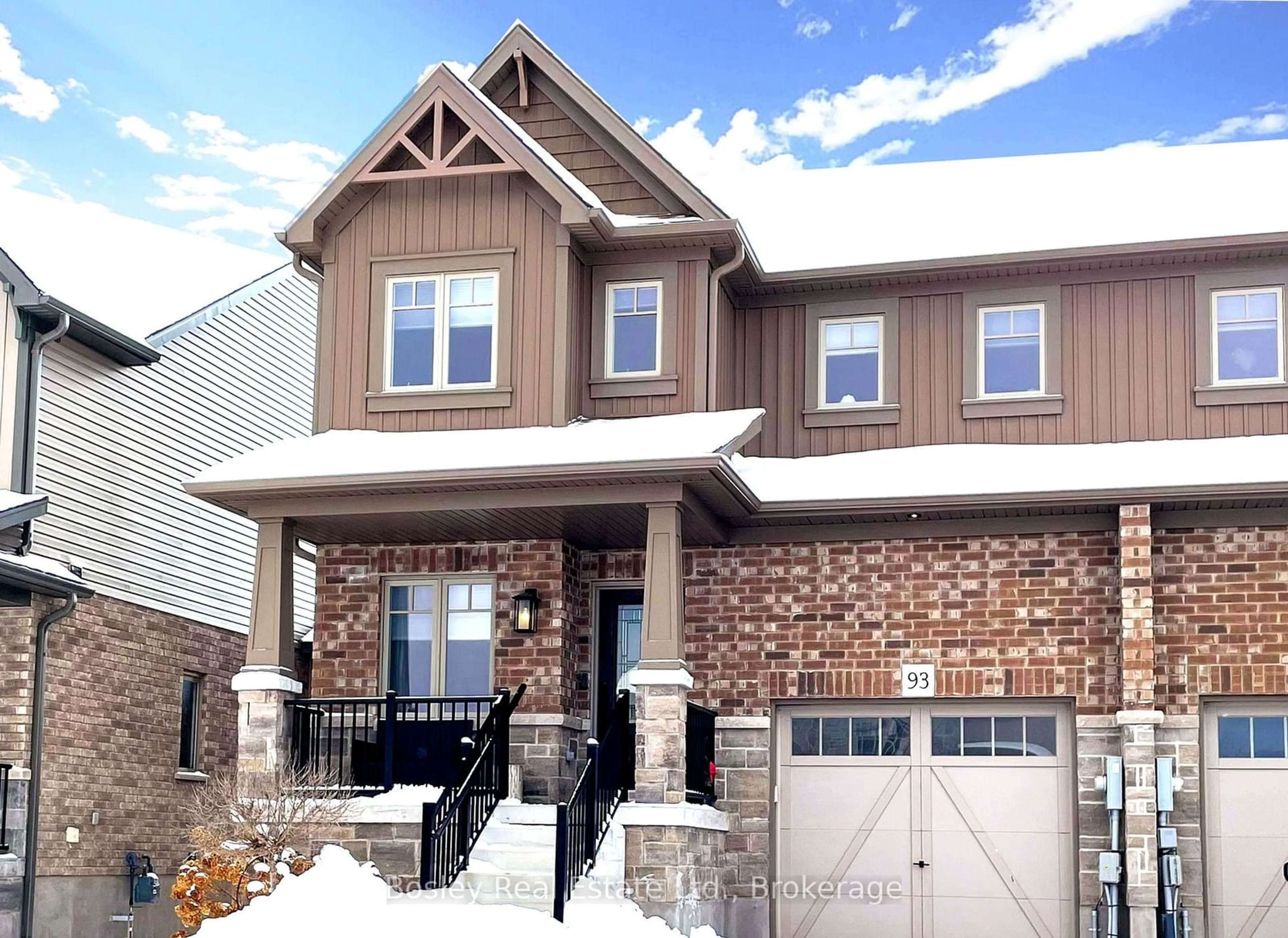 Home with brick exterior material, street for 93 Archer Ave, Collingwood Ontario L9Y 3B7