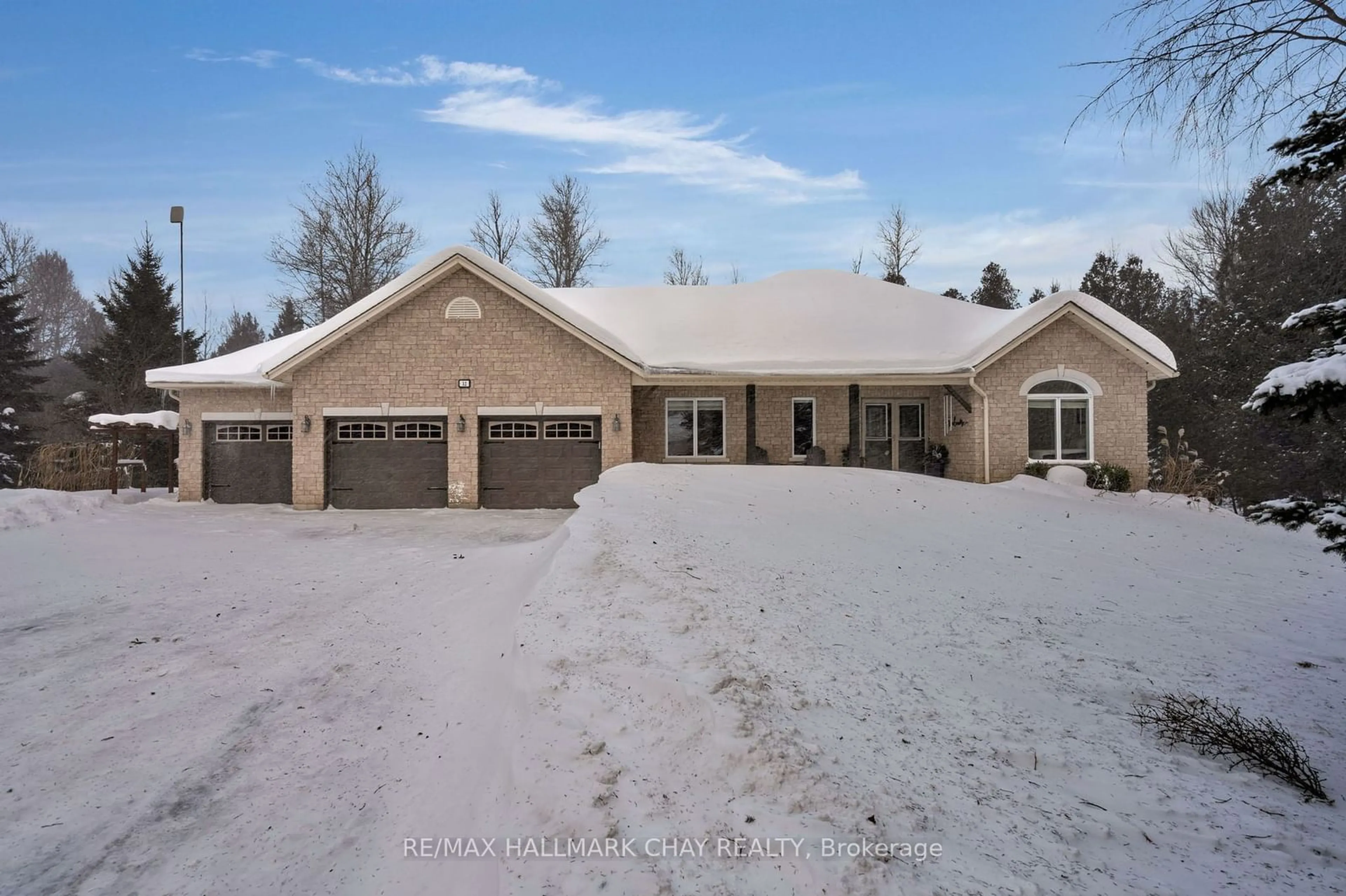 A pic from outside/outdoor area/front of a property/back of a property/a pic from drone, unknown for 12 Martinbrook Cres, Oro-Medonte Ontario L0L 2L0