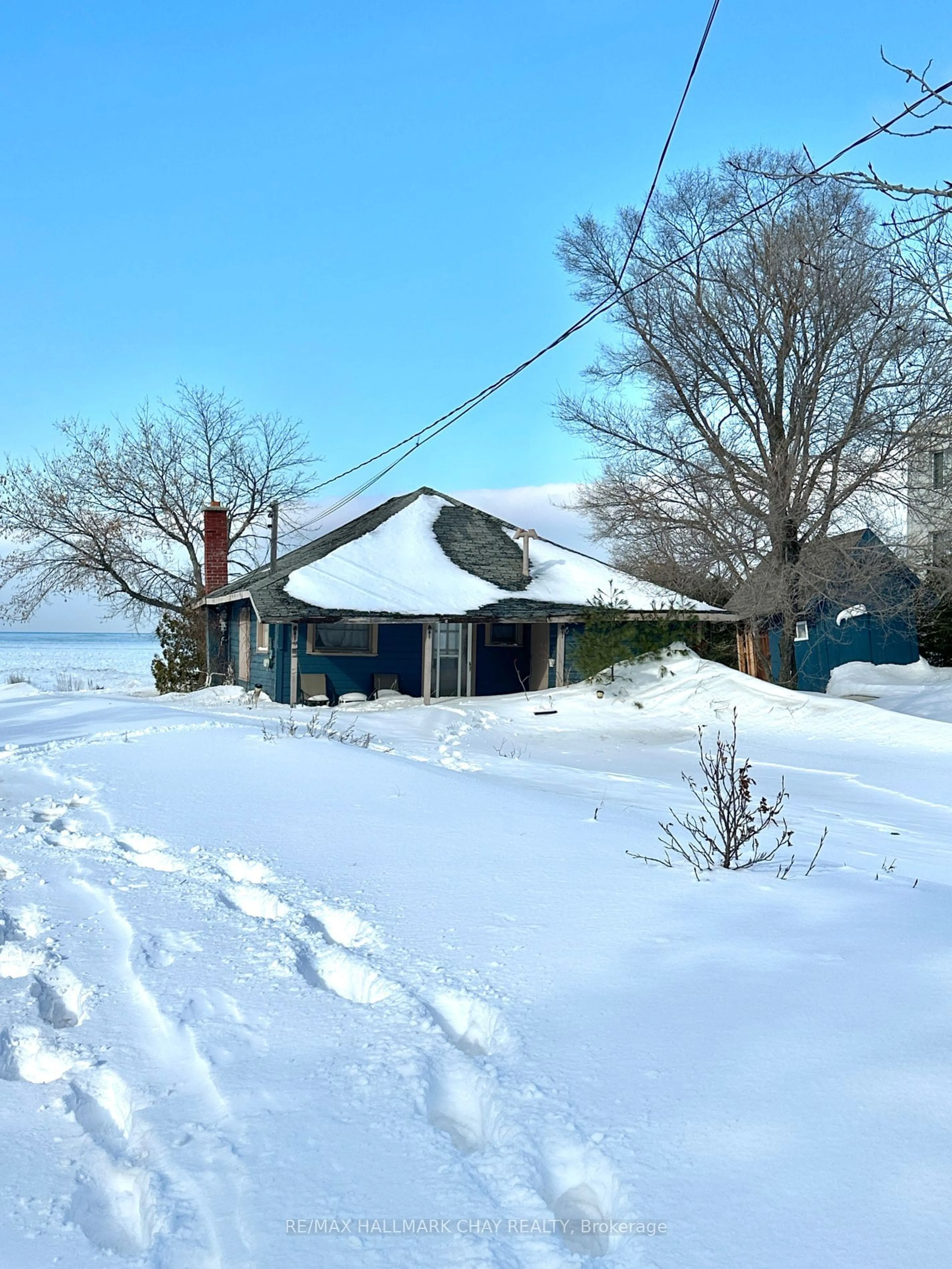 Shed for 1072 Tiny Beaches Rd, Tiny Ontario L0L 2T0