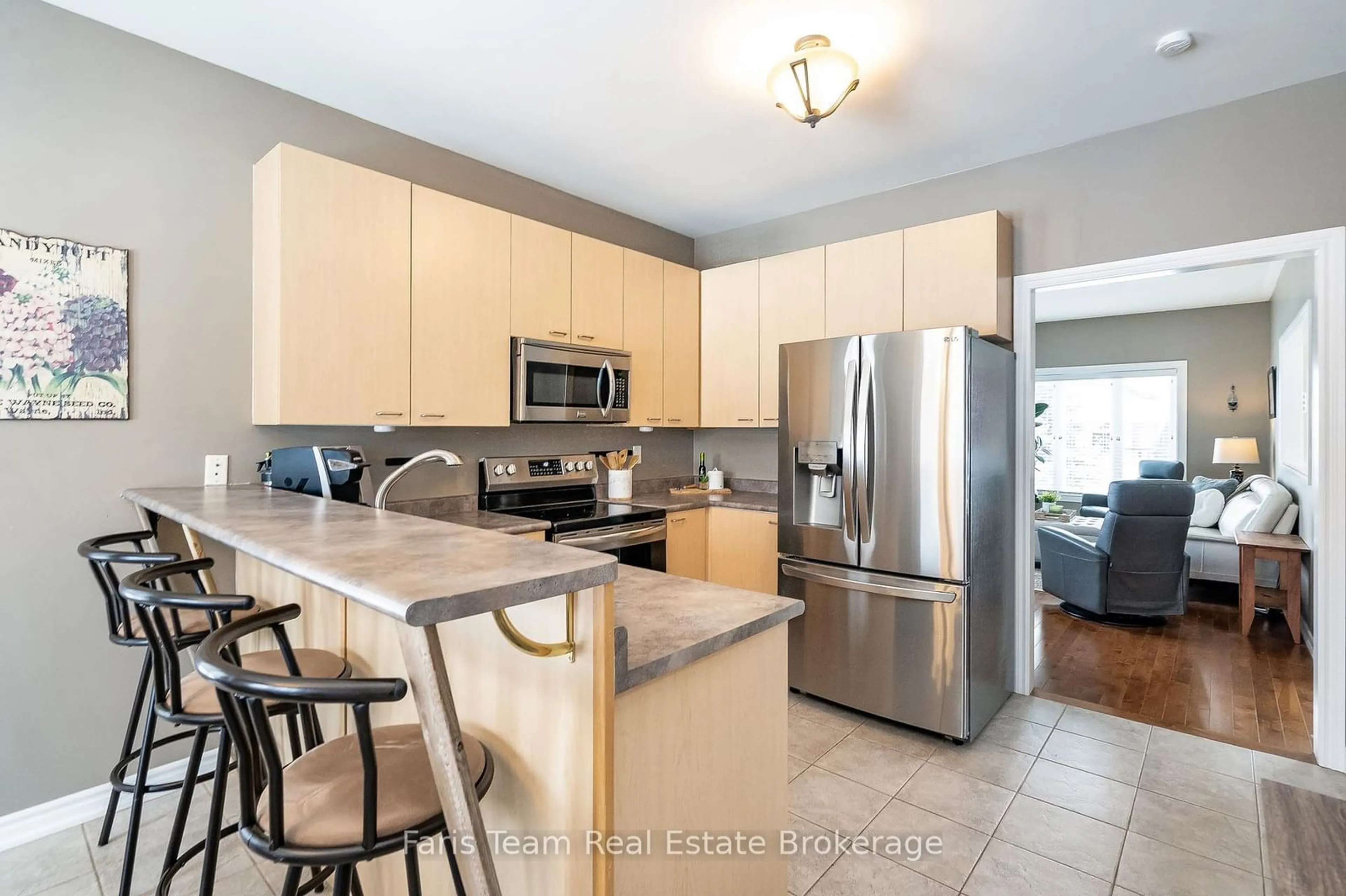 Open concept kitchen, unknown for 18 Maple Dr, Wasaga Beach Ontario L9Z 0A7