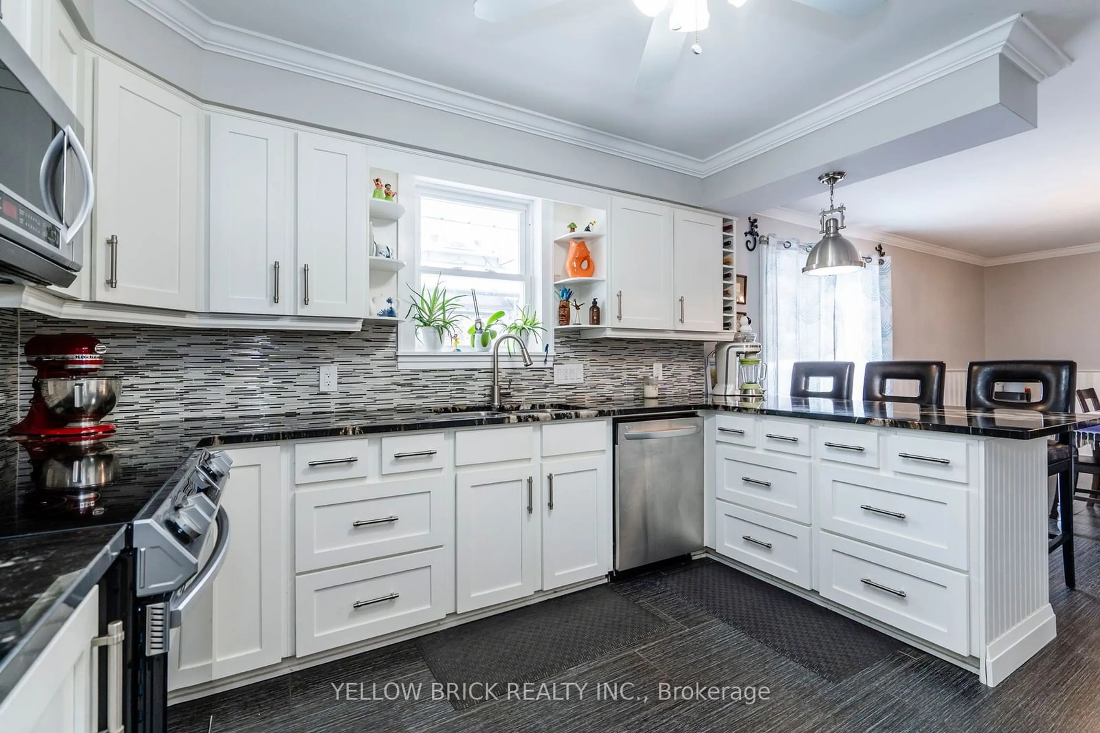 Contemporary kitchen, ceramic/tile floor for 16 Smart Crt, Collingwood Ontario L9Y 4S1