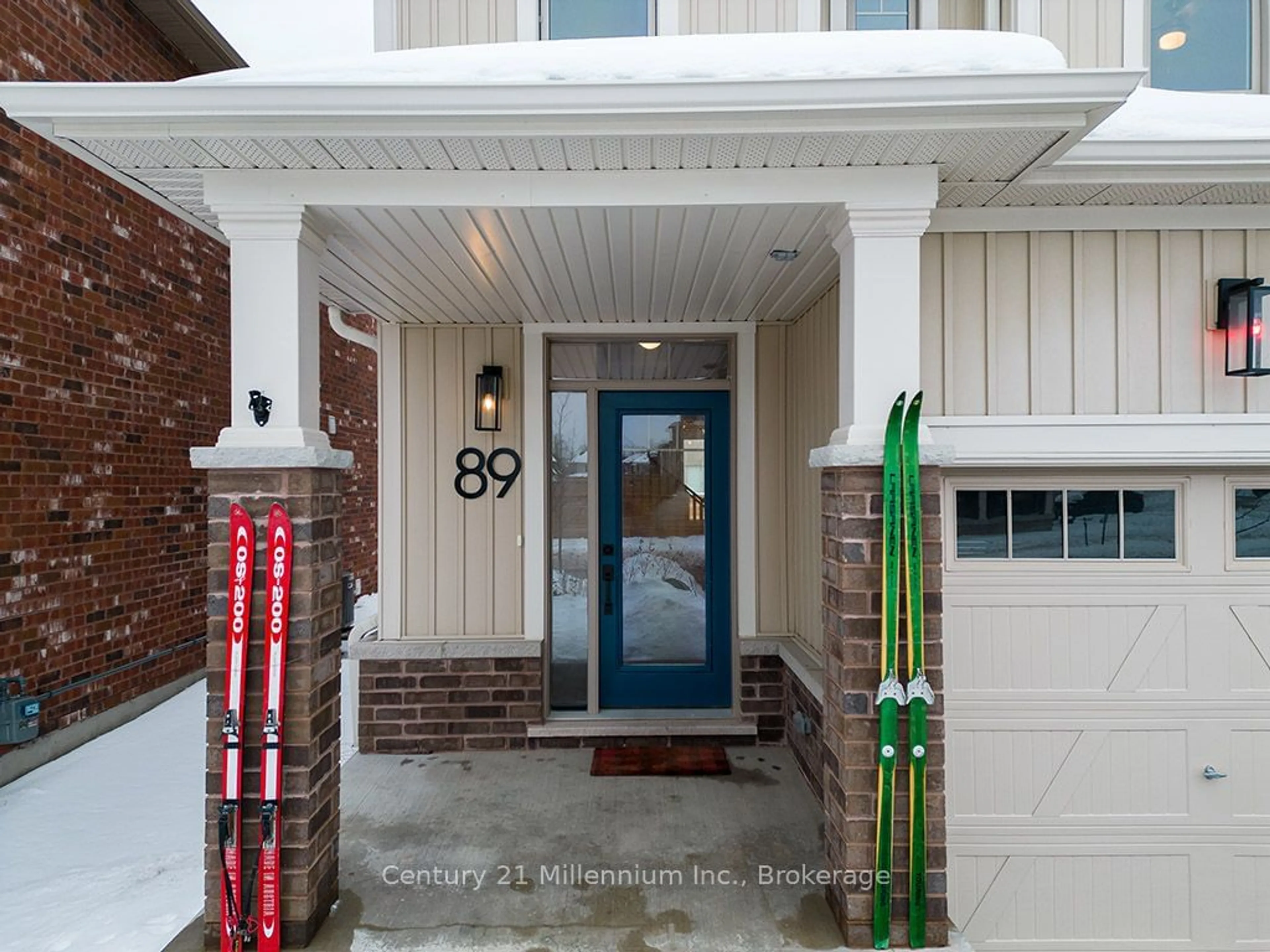 Indoor entryway for 89 Tracey Lane, Collingwood Ontario L9Y 3Y7