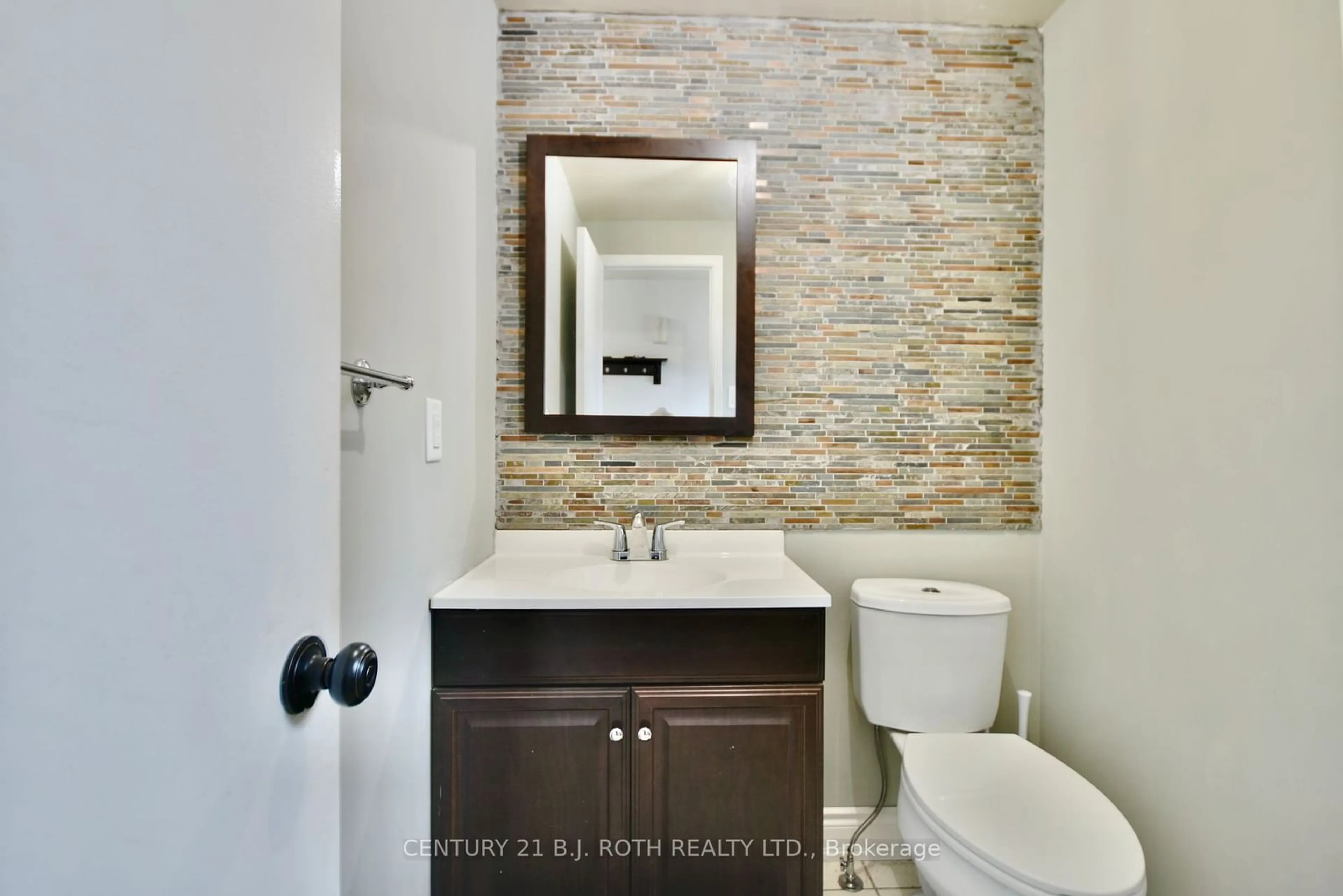 Contemporary bathroom, ceramic/tile floor for 11 Pheasant Tr, Barrie Ontario L4N 6W4