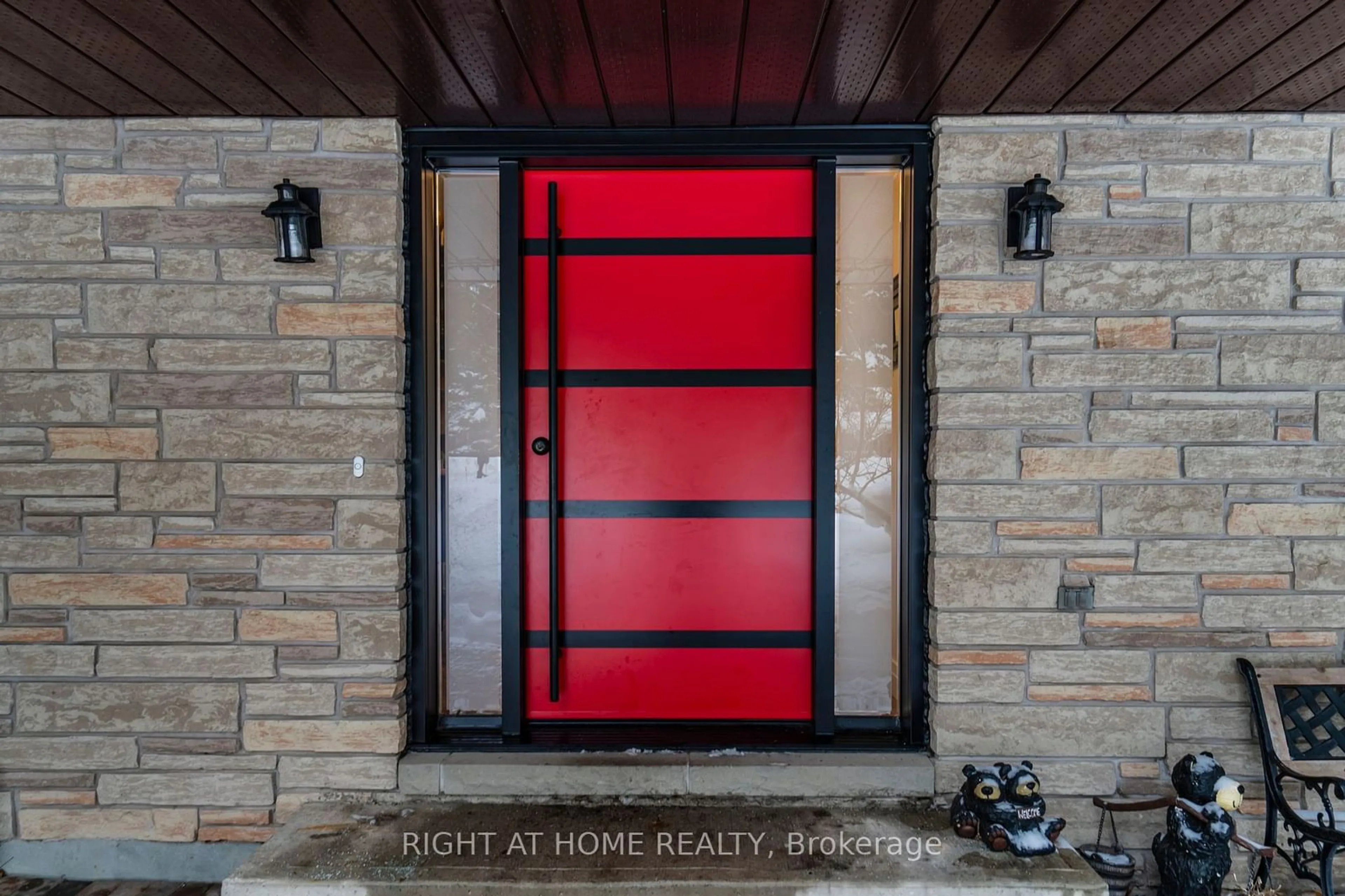 Indoor entryway for 6 Fairway Crt, Oro-Medonte Ontario L0L 2L0