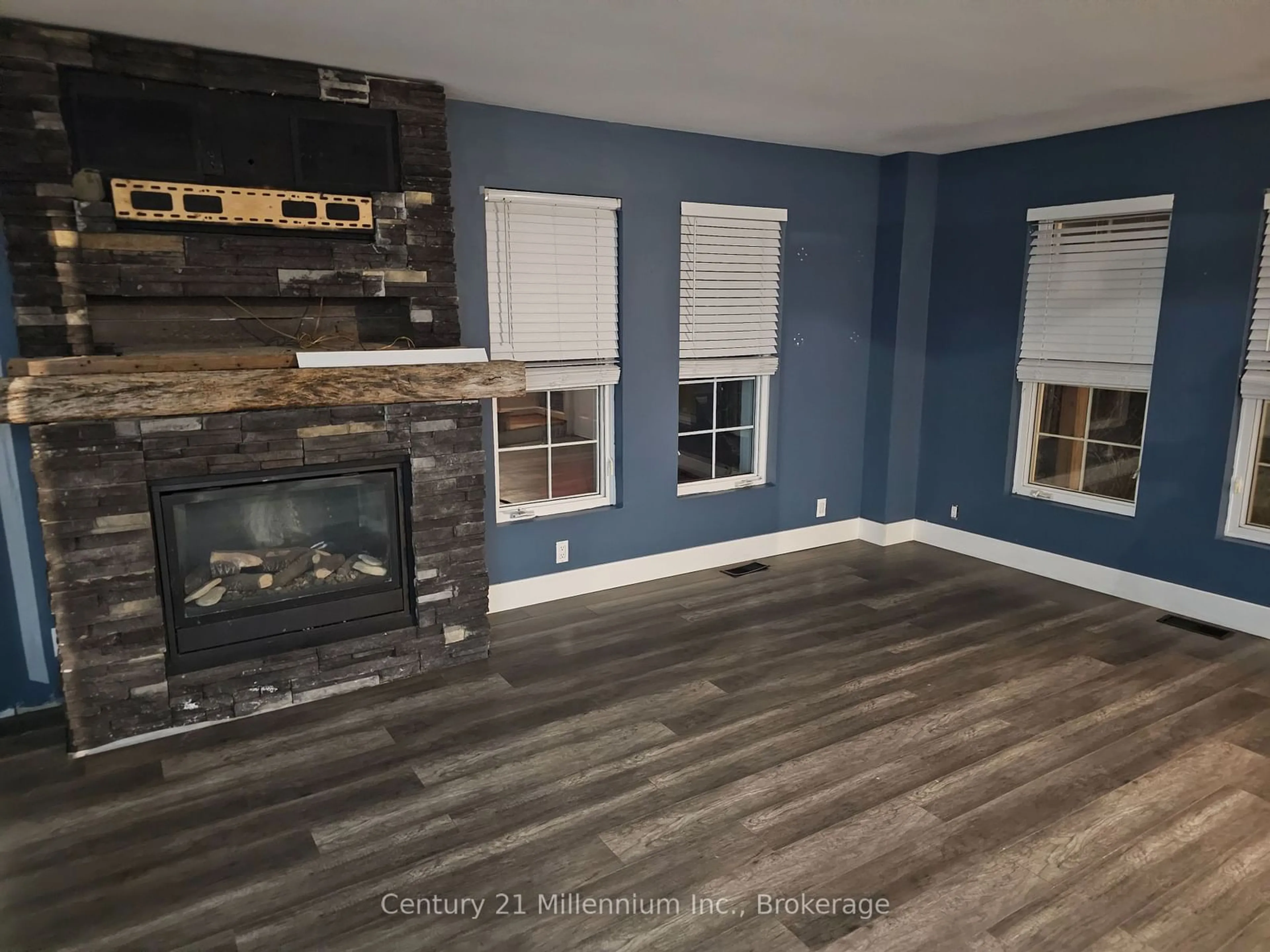 A pic of a room for 22 Market St, Collingwood Ontario L9Y 3M6