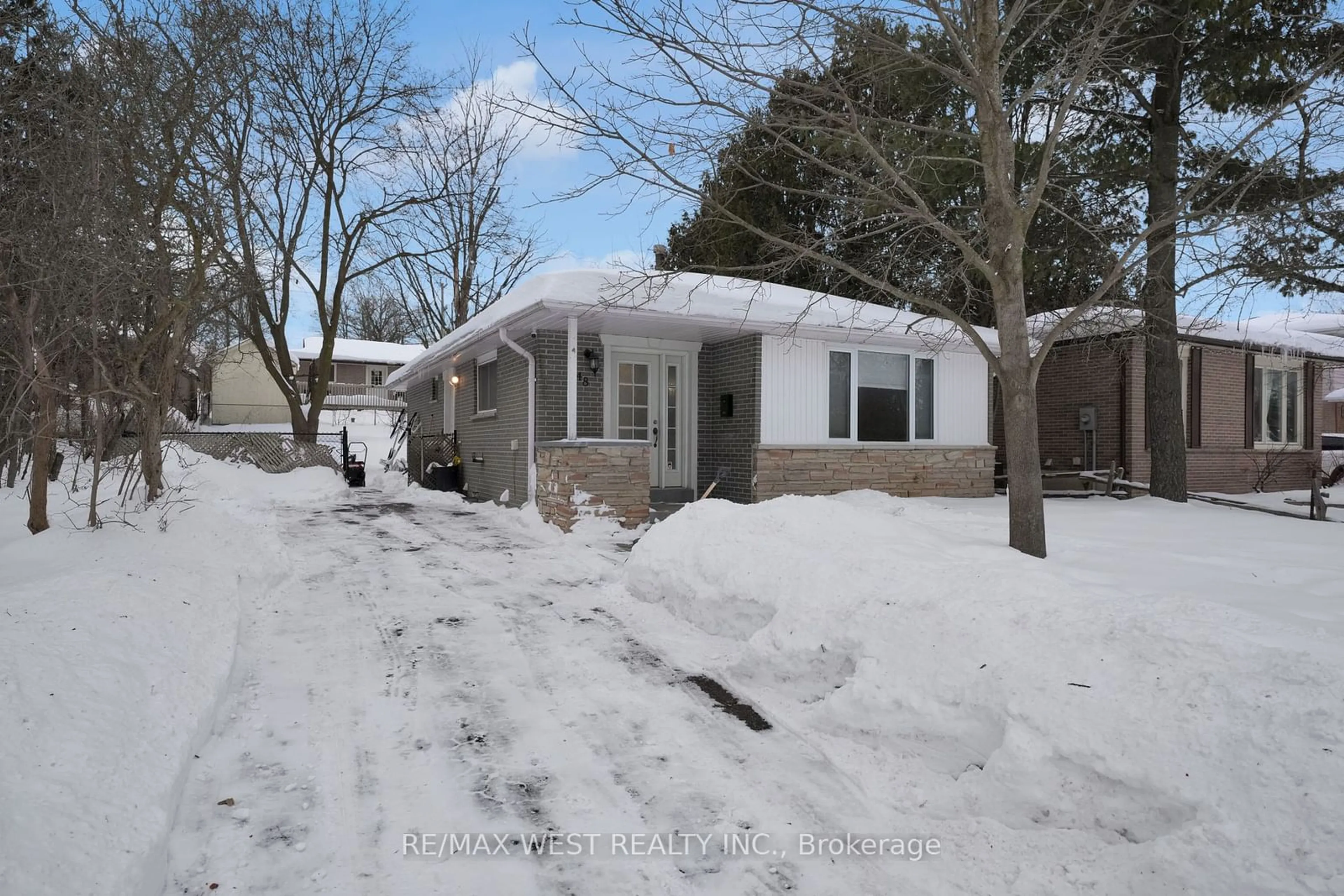 Unknown for 48 Collete Cres, Barrie Ontario L4M 2Z4