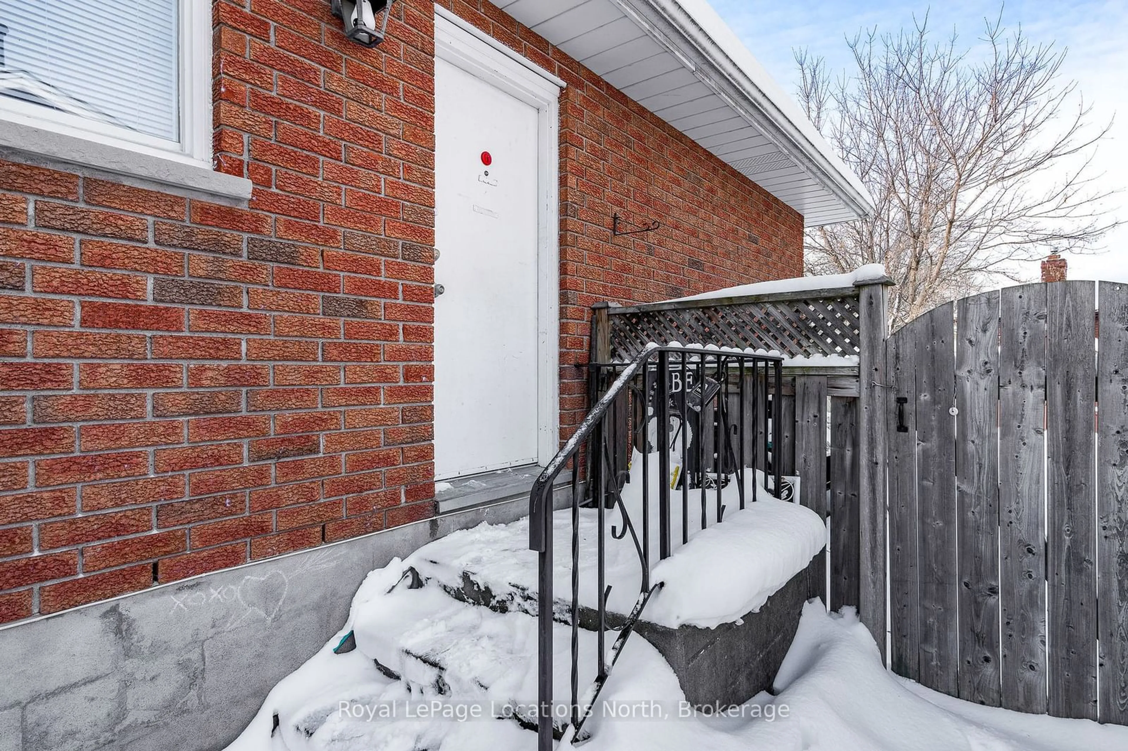 Patio, street for 38 Sproule Ave, Collingwood Ontario L9Y 4L5