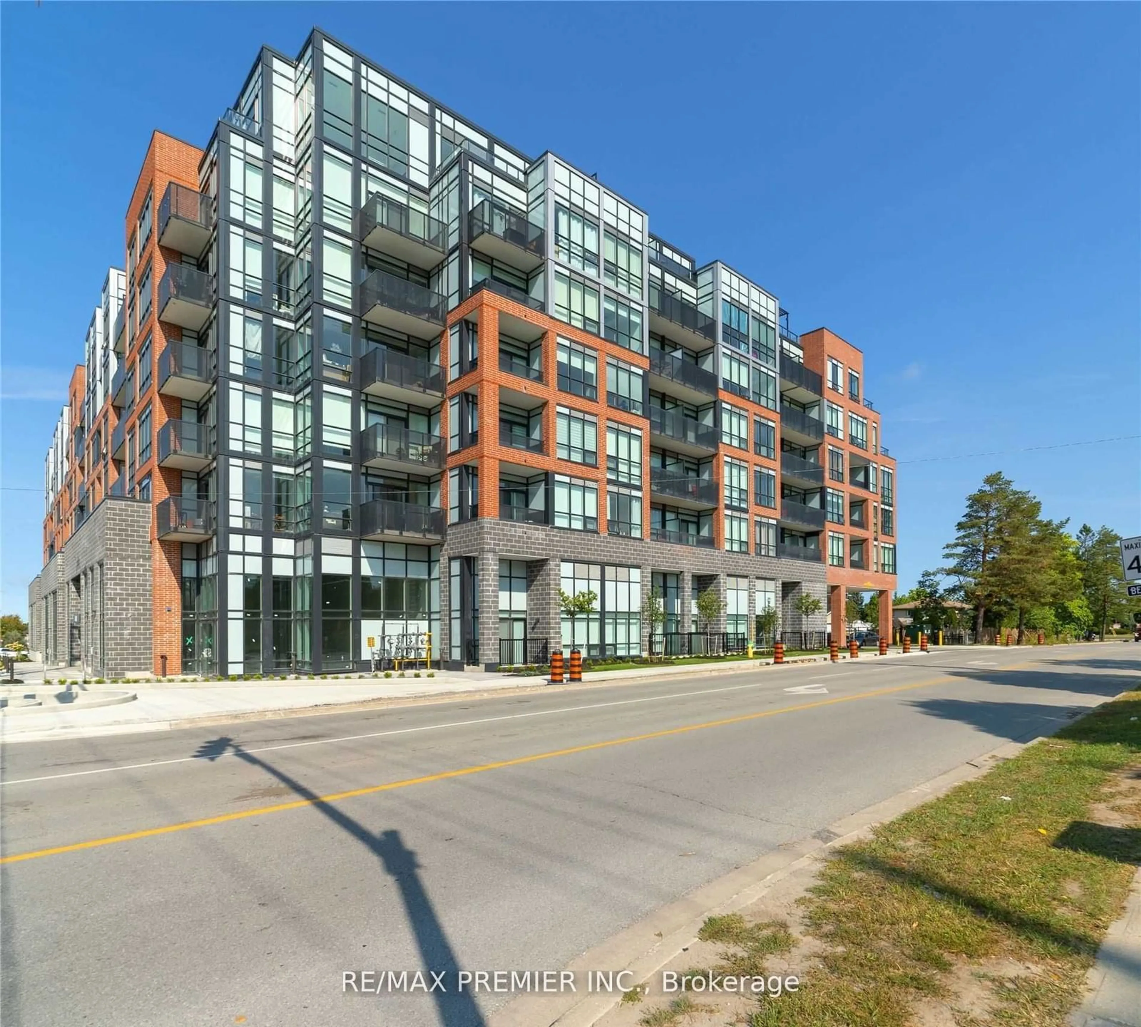 Unknown for 681 Yonge St #523, Barrie Ontario L9J 0K1