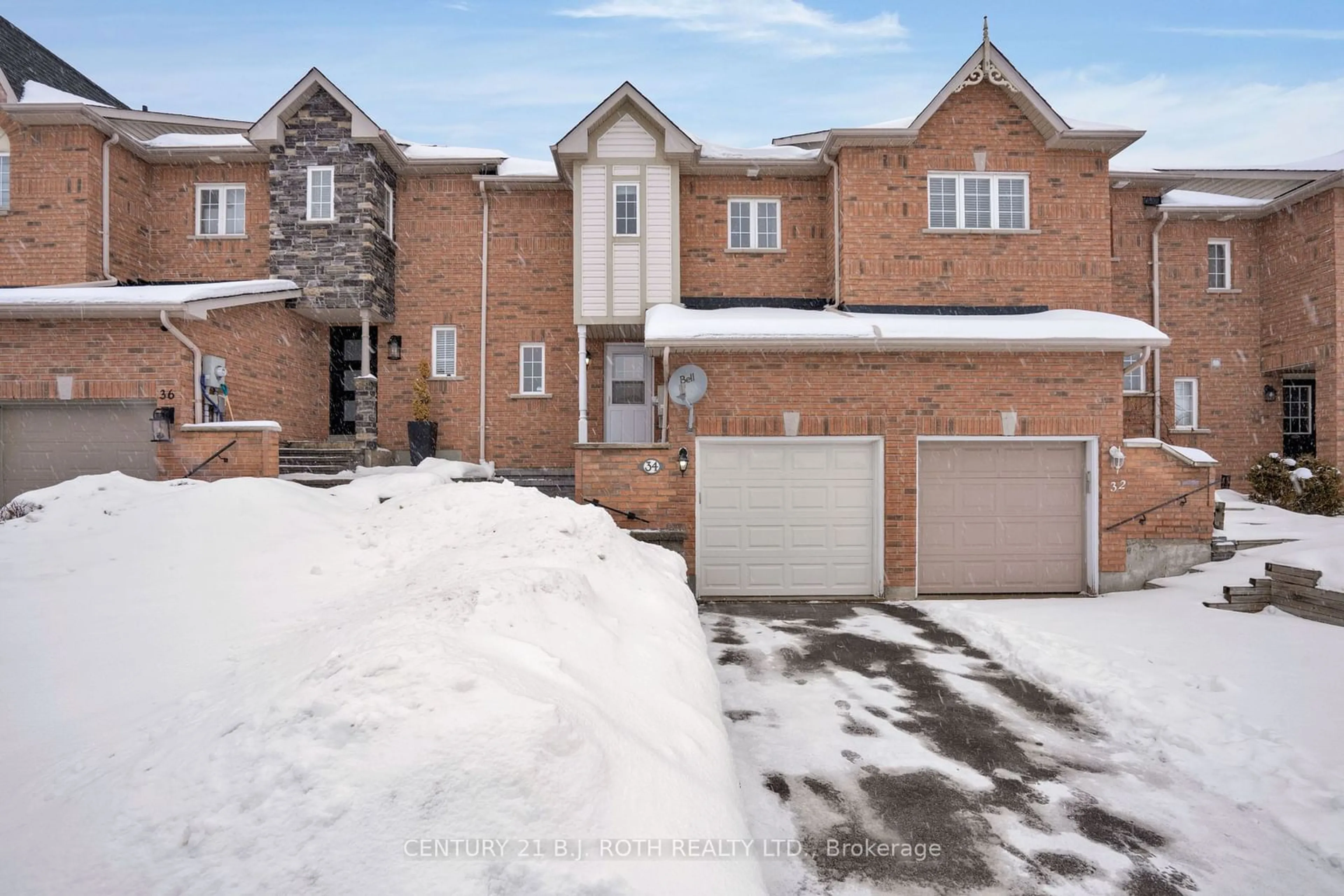 Home with brick exterior material, street for 34 Gadwall Ave, Barrie Ontario L4N 8X6