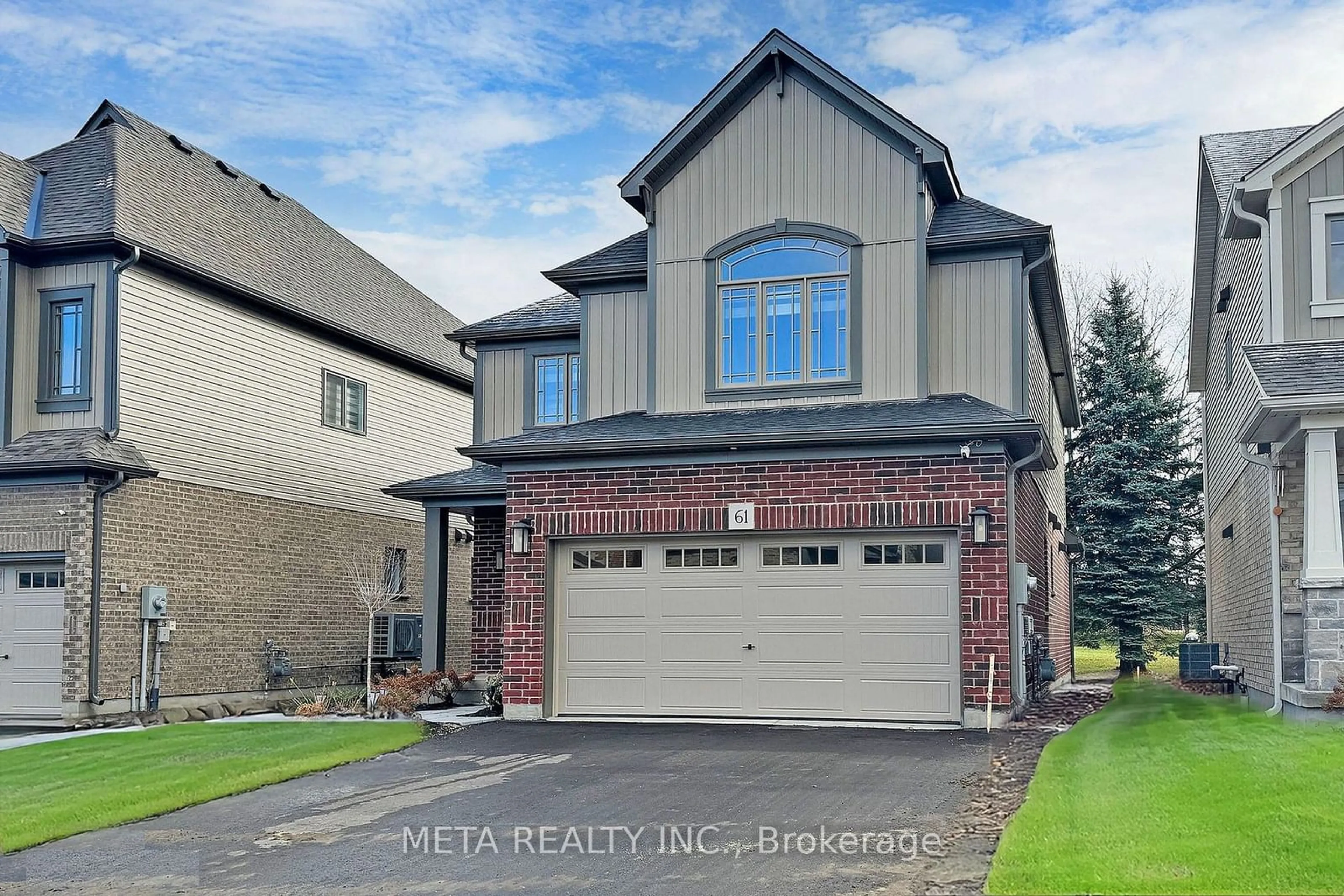 Home with brick exterior material, street for 61 Maidens Cres, Collingwood Ontario L9Y 5M4