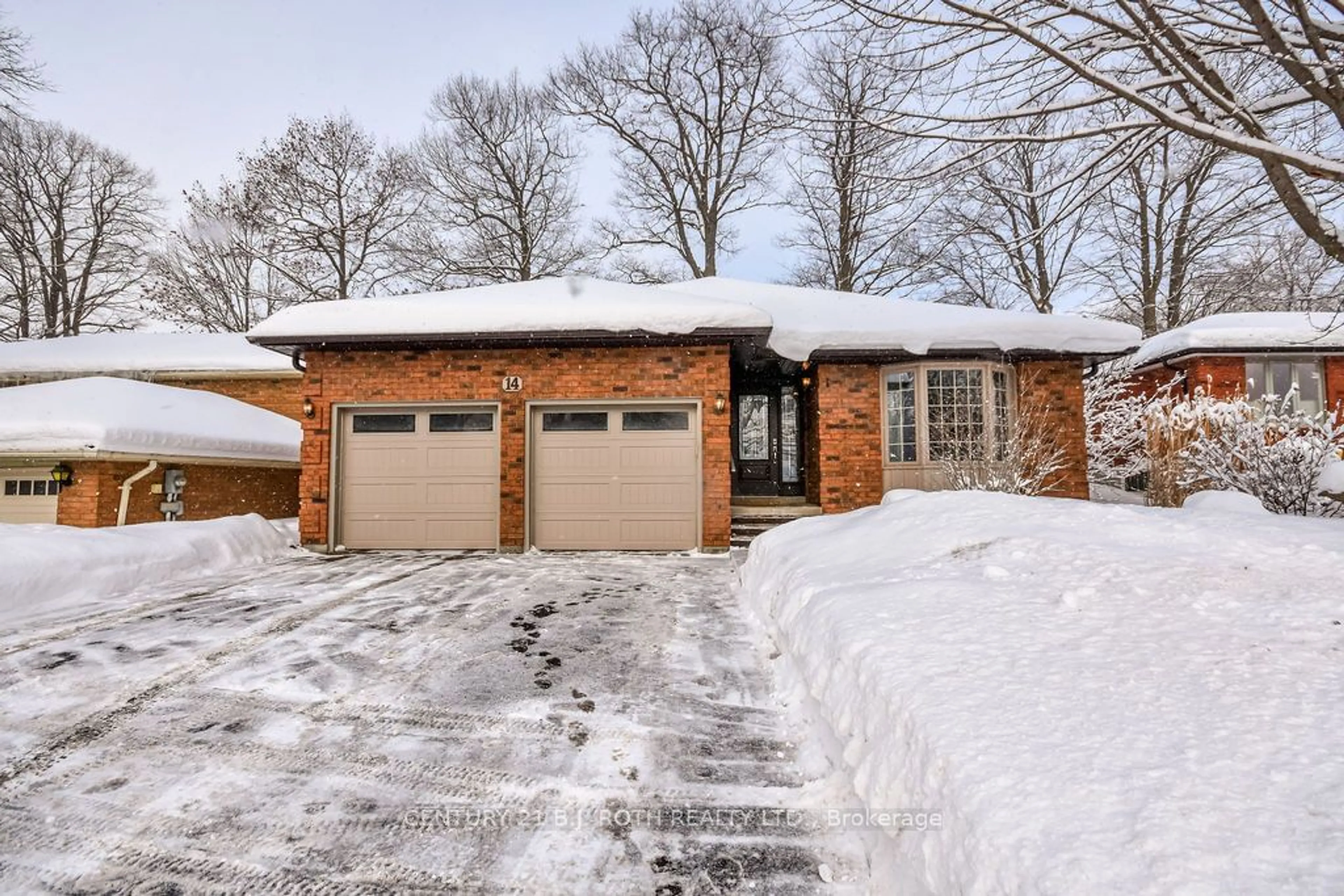 Home with brick exterior material, street for 14 Gibbon Dr, Barrie Ontario L4N 6G3