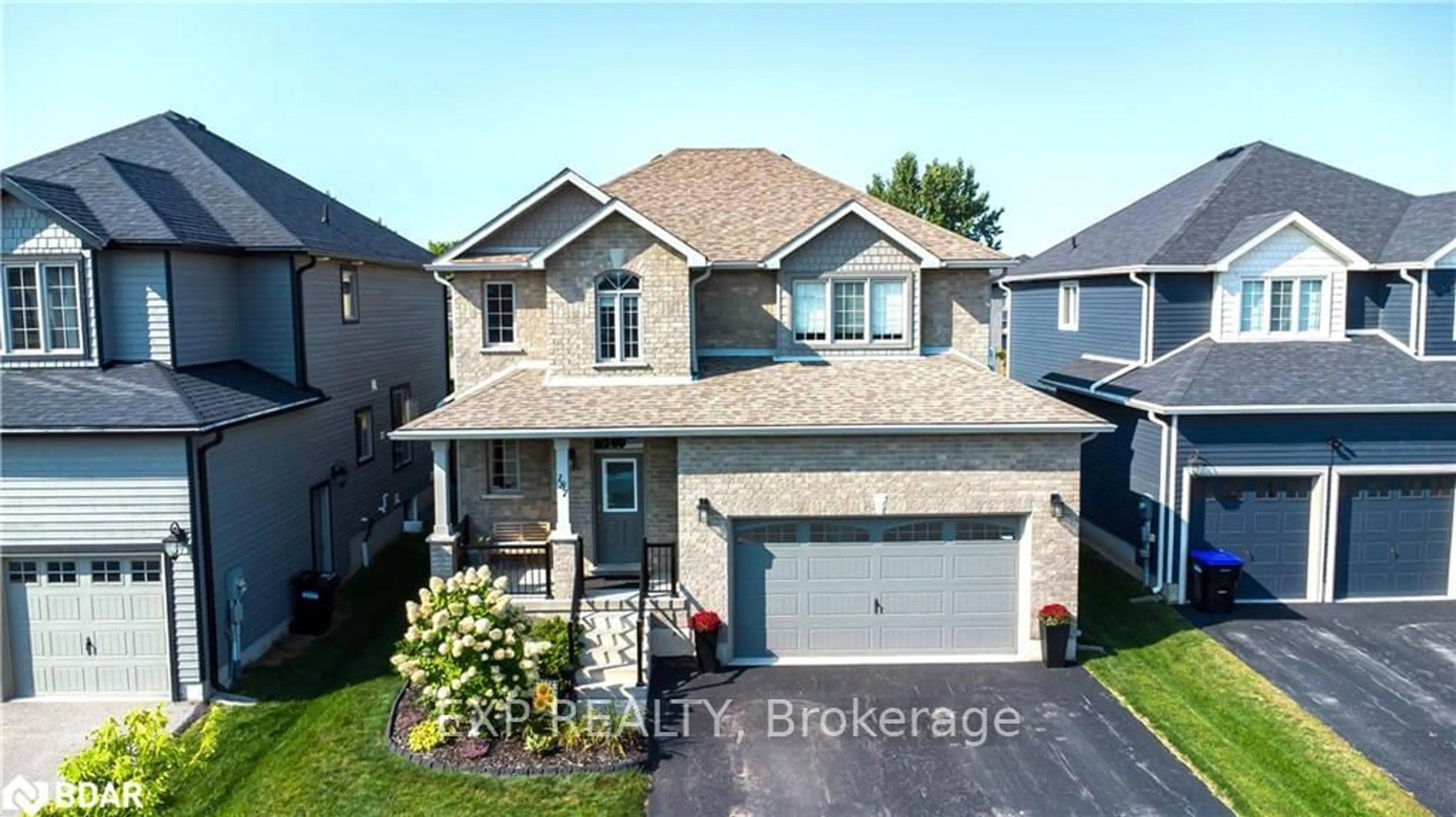 A pic from outside/outdoor area/front of a property/back of a property/a pic from drone, street for 187 Findlay Dr, Collingwood Ontario L9Y 0Z2